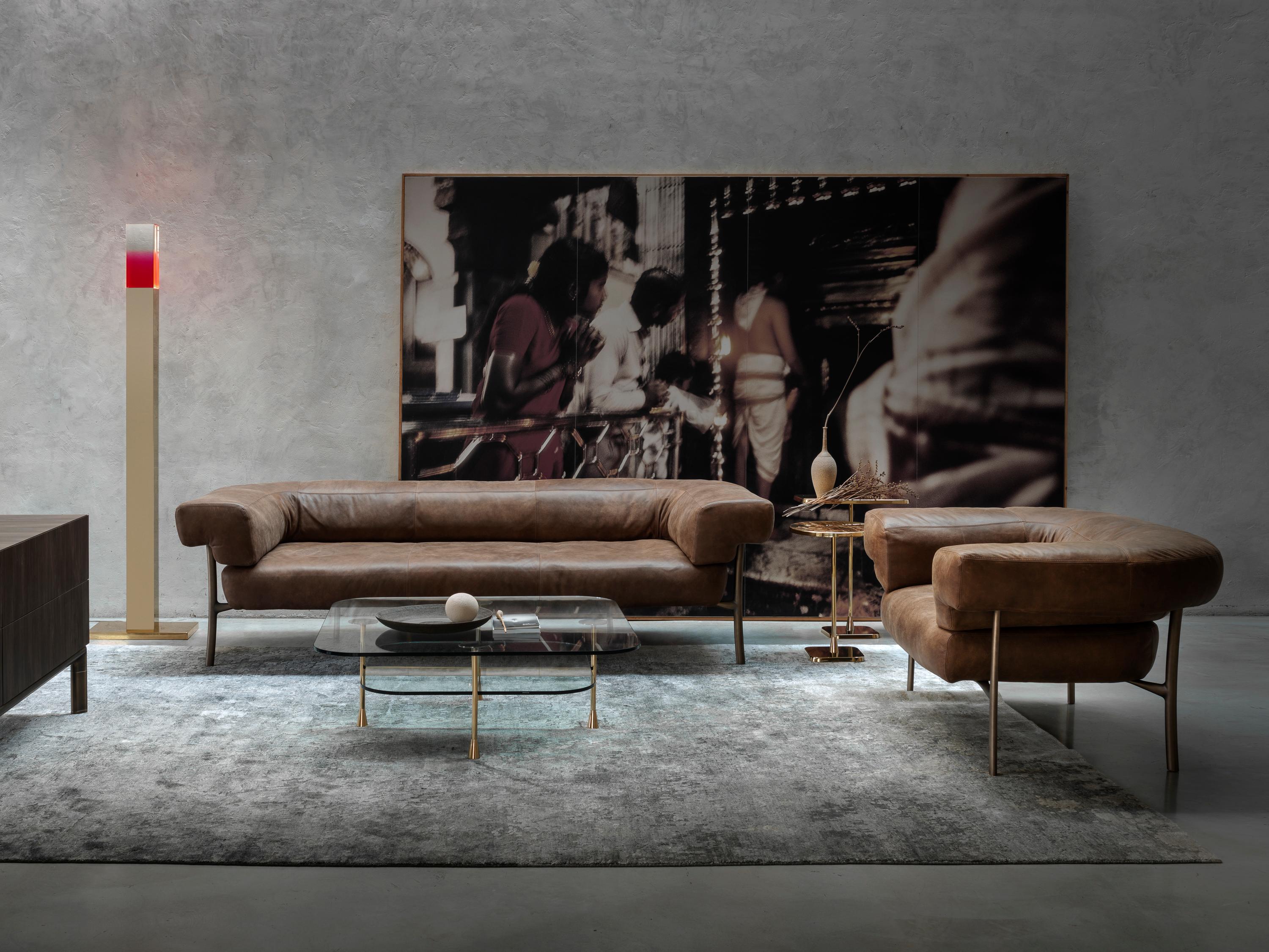 https://a.1stdibscdn.com/ghidini-1961-katana-3-seat-sofa-in-natural-leather-by-paolo-rizzatto-for-sale-picture-3/12330573/f_165585521571644173314/1_Composizione_Katana_Giotto_Opera104883_3000_4__master.jpg