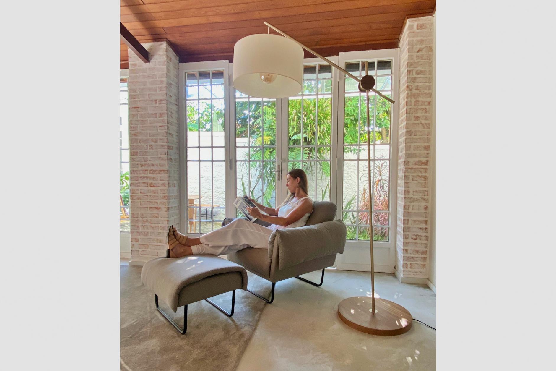 https://a.1stdibscdn.com/ro-armchair-in-fabric-upholstered-for-sale-picture-5/f_33041/f_398383321716405033607/1_Copia_20__master.jpg