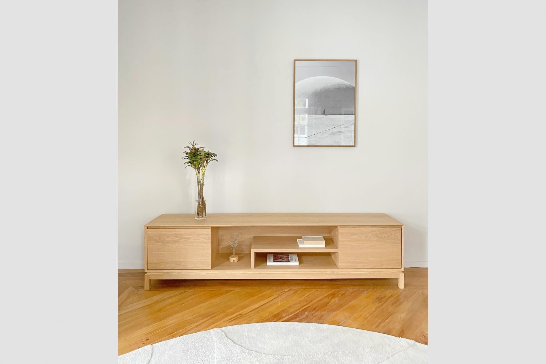 https://a.1stdibscdn.com/grado-rack-in-natural-woodwork-tv-cabinet-media-unit-credenza-for-sale-picture-2/f_33041/f_401789221718371740034/1_Copia_67_Copia_master.jpg