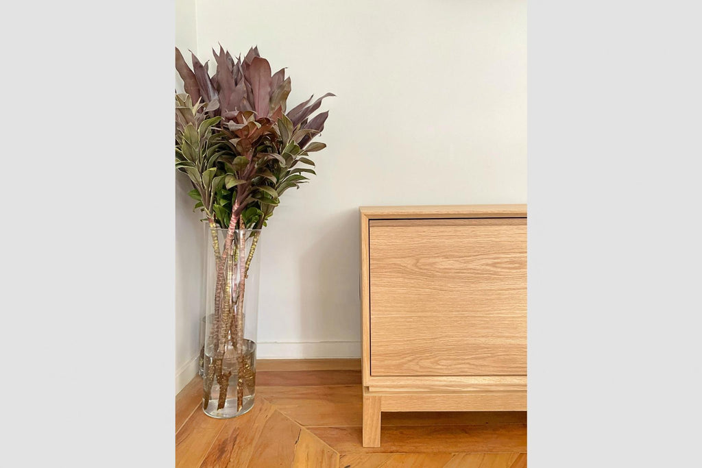 https://a.1stdibscdn.com/grado-rack-in-natural-woodwork-tv-cabinet-media-unit-credenza-for-sale-picture-3/f_33041/f_401789221718371740209/1_Copia_68_Copia_master.jpg