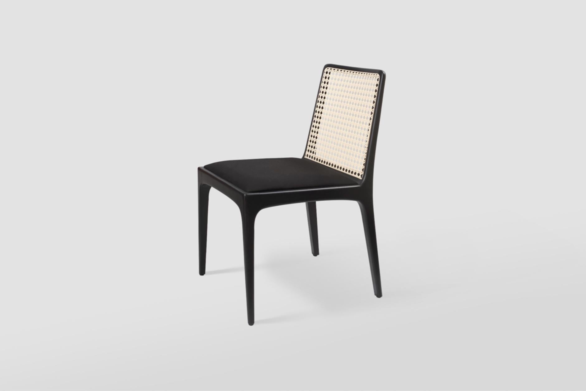 https://a.1stdibscdn.com/set-of-6-solid-wood-julia-chairs-ebanyzed-blacks-straw-and-fabric-for-sale-picture-6/f_33041/f_406391921721076040401/1_Copia_85_Copia_master.jpg