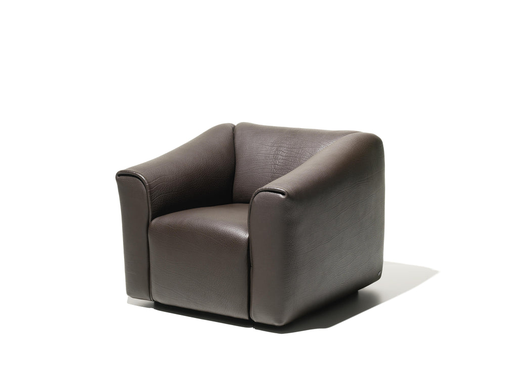 https://a.1stdibscdn.com/de-sede-ds-47-armchair-in-brown-leather-upholstery-by-antonella-scarpitta-for-sale-picture-5/f_16392/f_324041121770025868325/1_ds_47_2_2_master.jpg