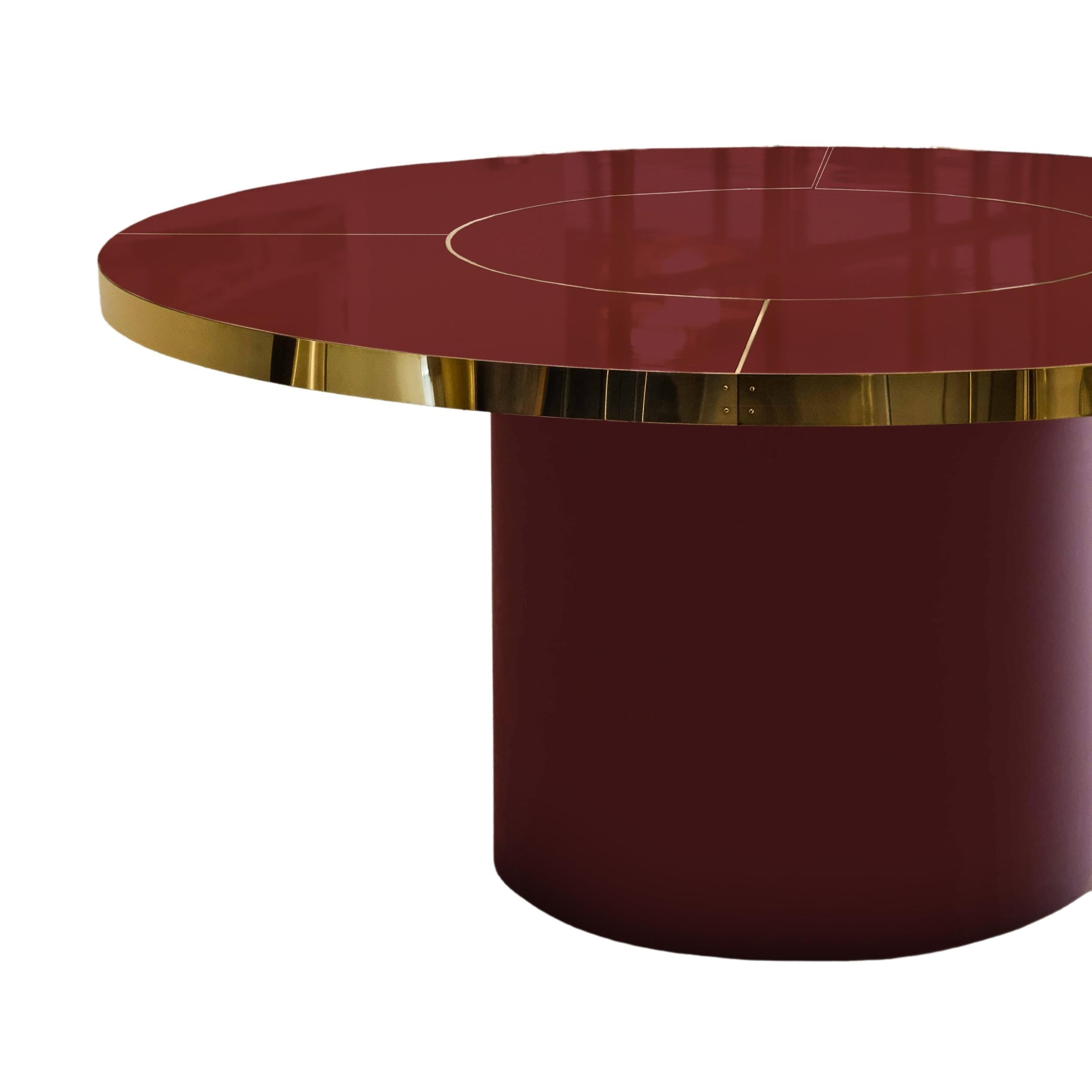 https://a.1stdibscdn.com/antique-white-round-table-in-high-gloss-laminate-steel-marquetry-xxl-for-sale-picture-2/f_40561/f_393943021713874654510/1_master.jpg