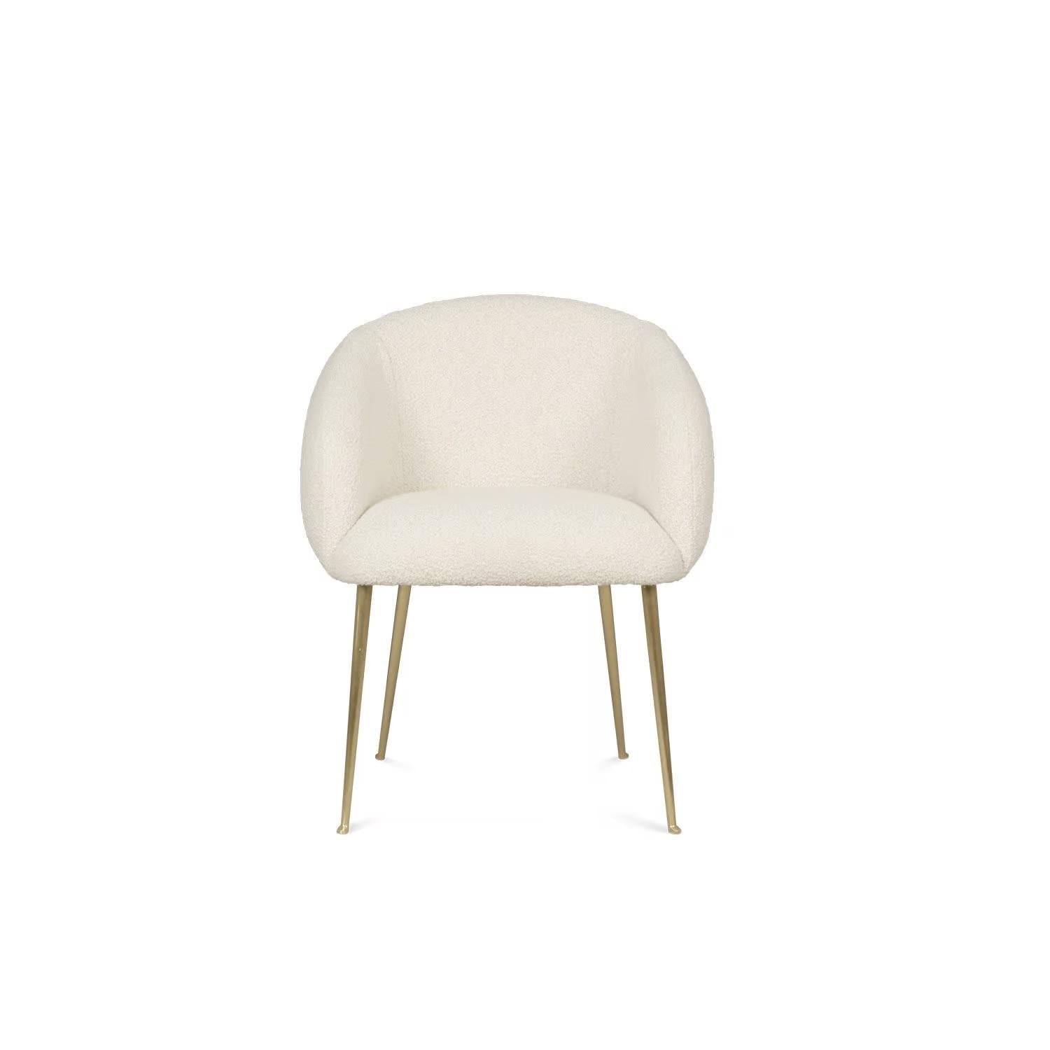 https://a.1stdibscdn.com/set-of-2-upholstered-dining-chairs-with-tapered-legs-in-brass-for-sale-picture-2/f_27693/f_379471021705315597141/1_master.jpg