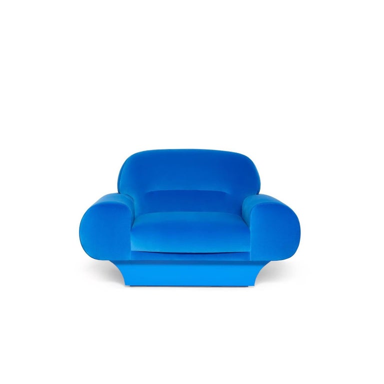 https://a.1stdibscdn.com/1970s-italian-modern-style-sculptural-armchair-with-round-continuous-silhouette-for-sale-picture-5/f_27693/f_492403321773632417769/1_master.jpg?width=768