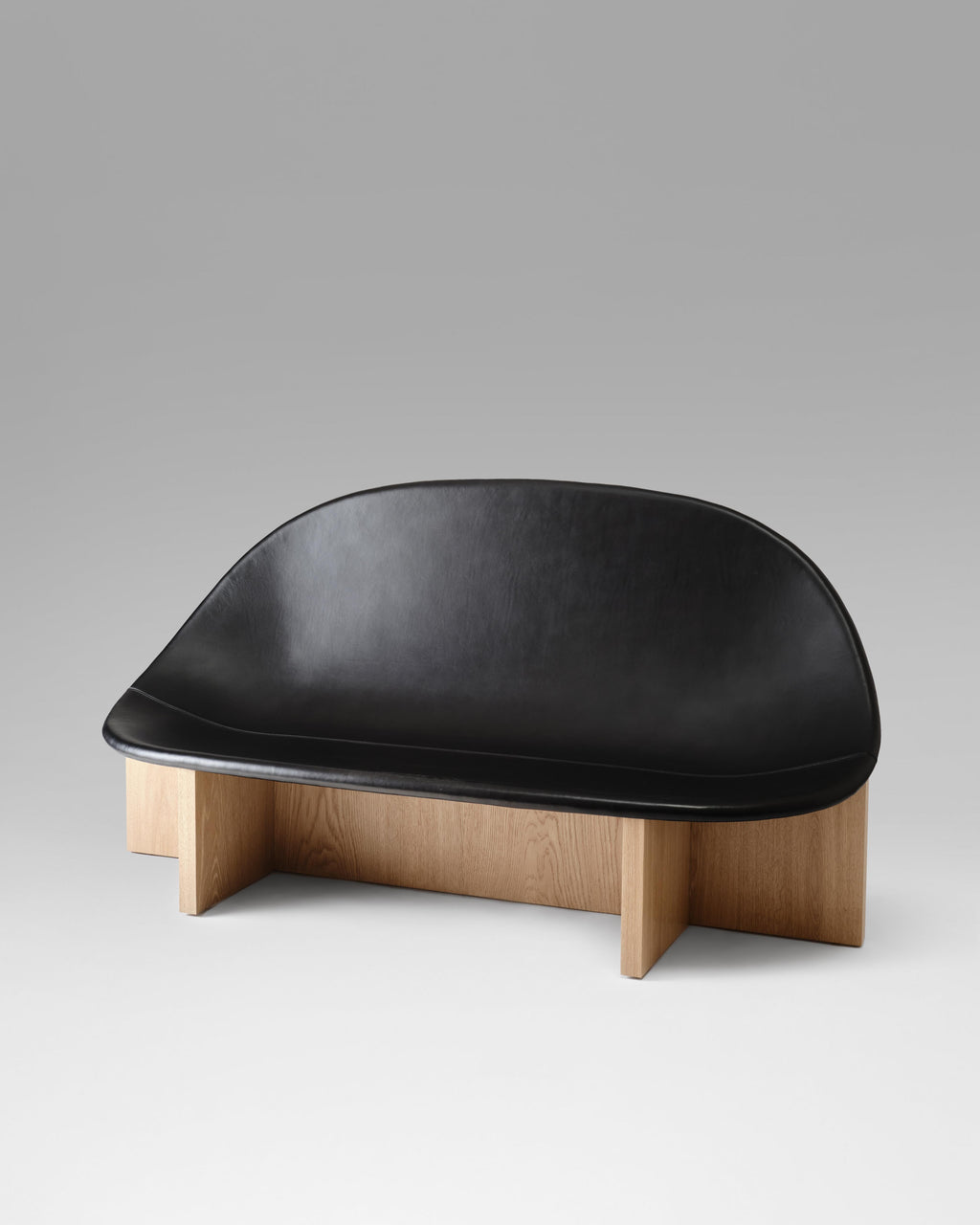 https://a.1stdibscdn.com/nido-sofa-in-solid-walnut-and-maharam-wool-velvet-upholstery-for-sale-picture-8/f_23783/f_164118111730937601630/1_master.jpg