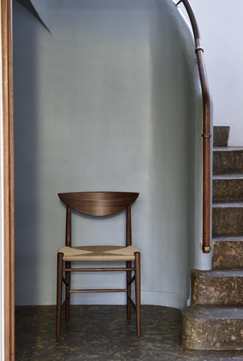 https://a.1stdibscdn.com/timeless-oiled-walnut-drawn-hm3-chair-by-hvidt-mlgaard-for-tradition-for-sale-picture-3/f_51432/f_271957321643814336993/1_master.jpg
