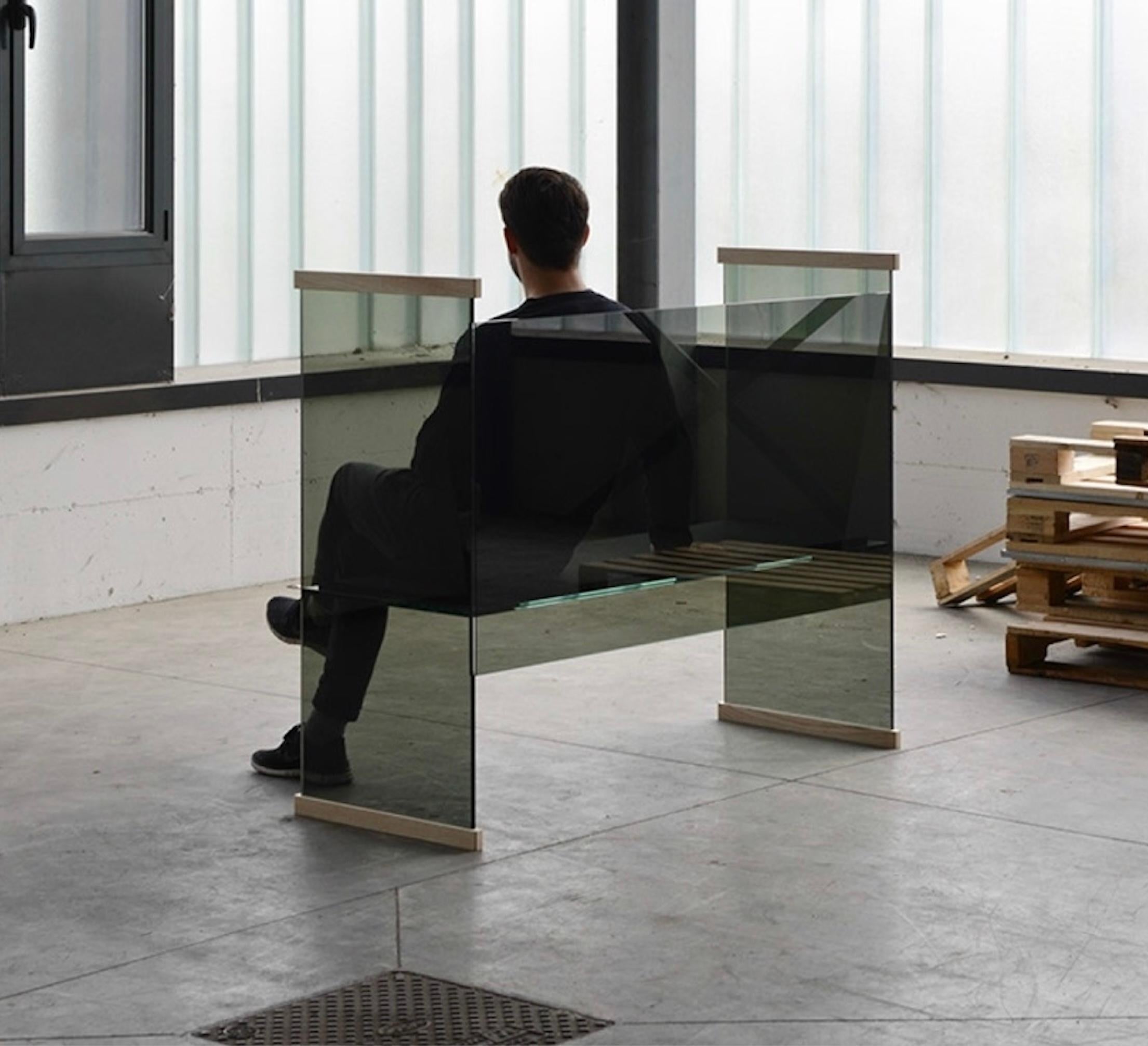 https://a.1stdibscdn.com/glas-italia-diapositive-sofa-141-cm-555-in-glass-ronan-erwan-bouroullec-for-sale-picture-2/f_105752/f_495388721775414342266/1_master.jpg