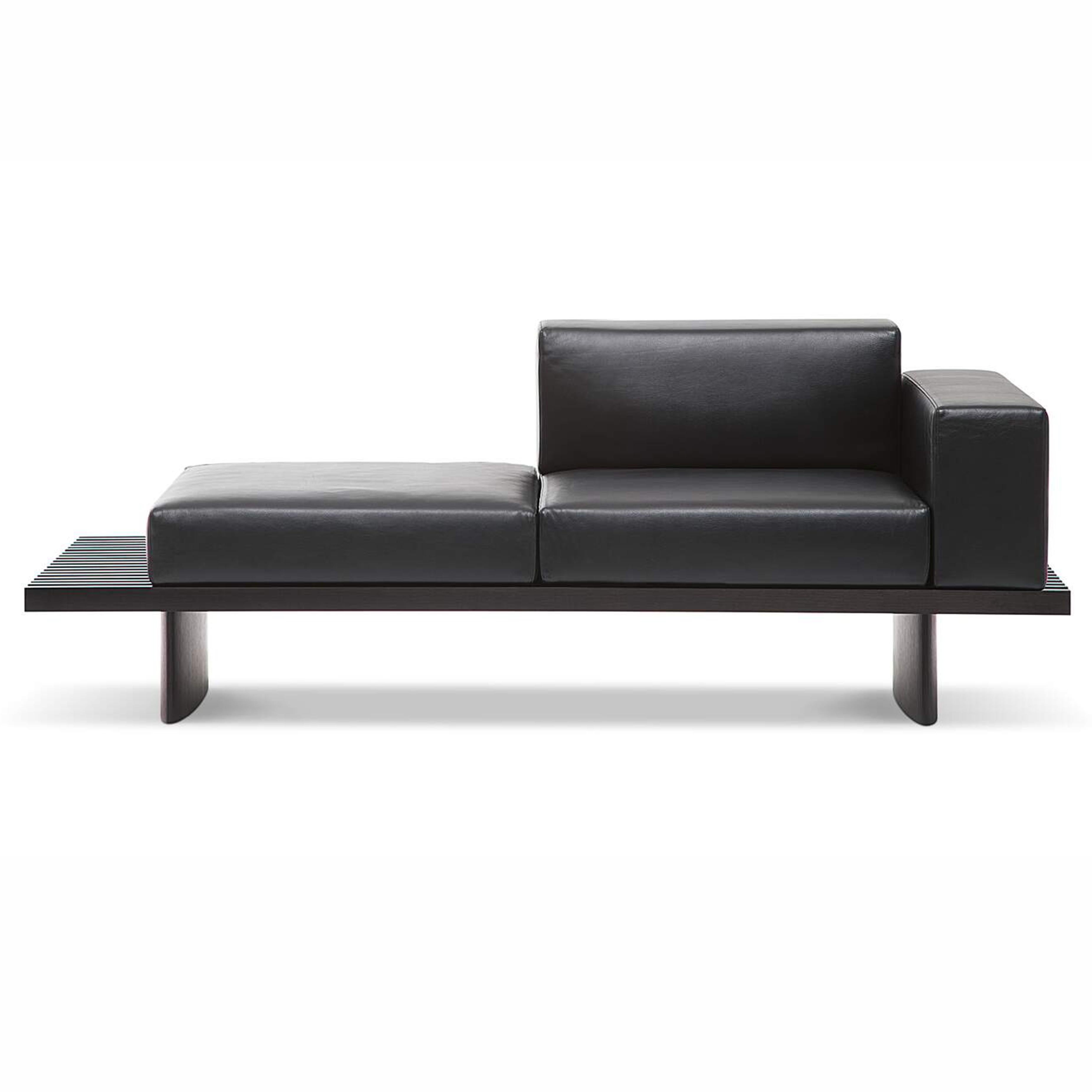 https://a.1stdibscdn.com/charlotte-perriand-refolo-modular-sofa-wood-and-black-leather-by-cassina-for-sale-picture-10/f_14272/f_284296321651141218104/1_master.jpg
