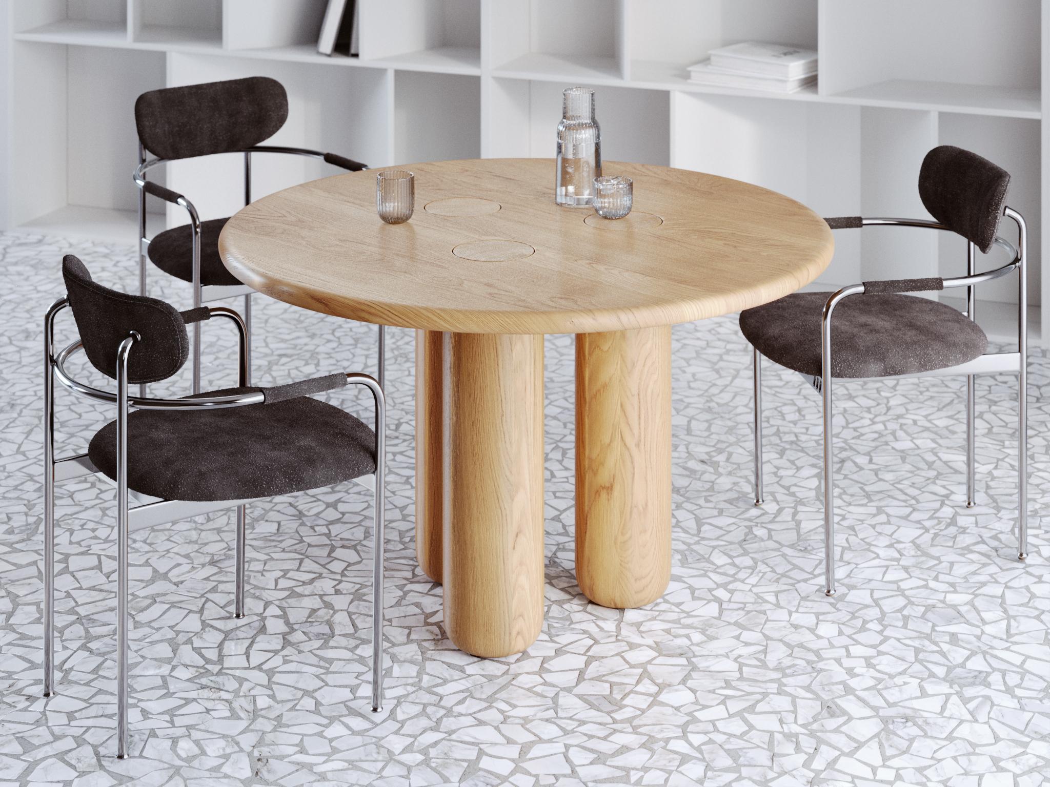https://a.1stdibscdn.com/organic-modern-round-solid-oak-dining-table-in-natural-finish-for-sale-picture-2/f_99712/f_465562521757145864311/1_nature_1_master.jpg