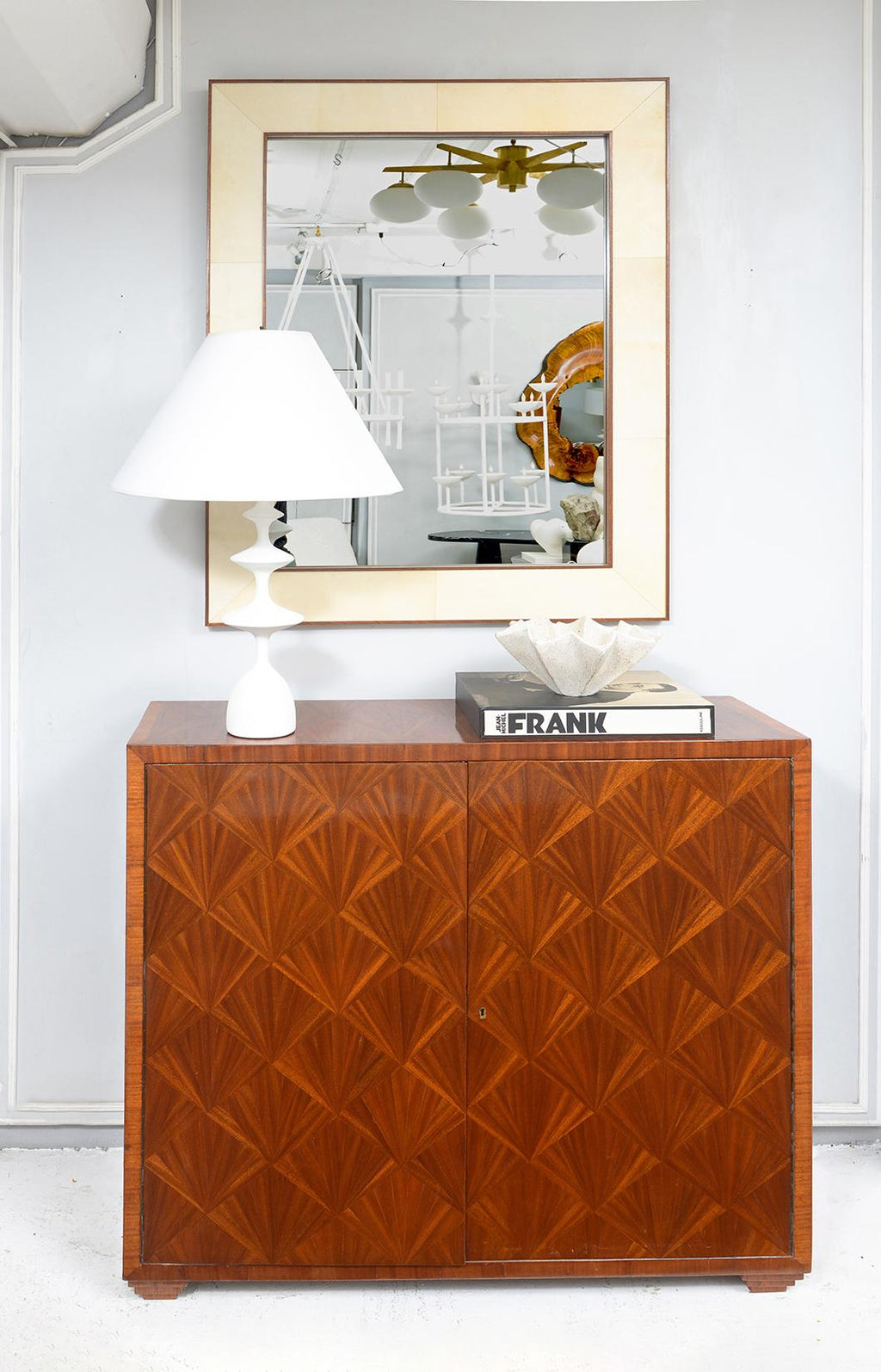 https://a.1stdibscdn.com/vintage-parquetry-cabinet-in-the-jean-michel-frank-manner-for-sale-picture-11/f_7988/f_299453521669892648427/1c_master.jpg