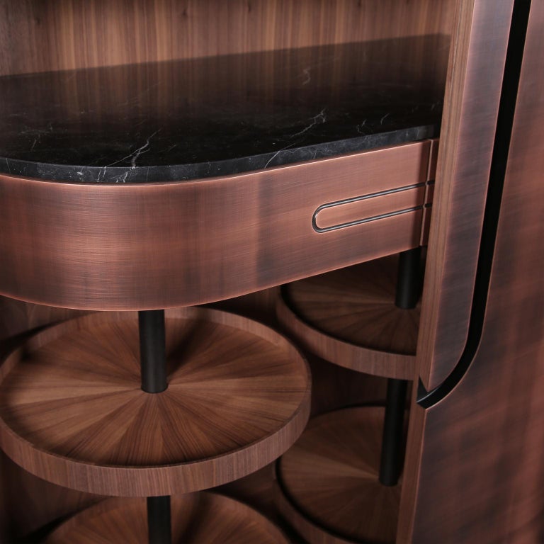 https://a.1stdibscdn.com/modern-home-wine-bar-cabinet-in-brushed-bronze-brass-copper-for-sale-picture-4/f_55202/f_380912221706180753165/1stDibs_Eclipse_4_master.jpg?width=768