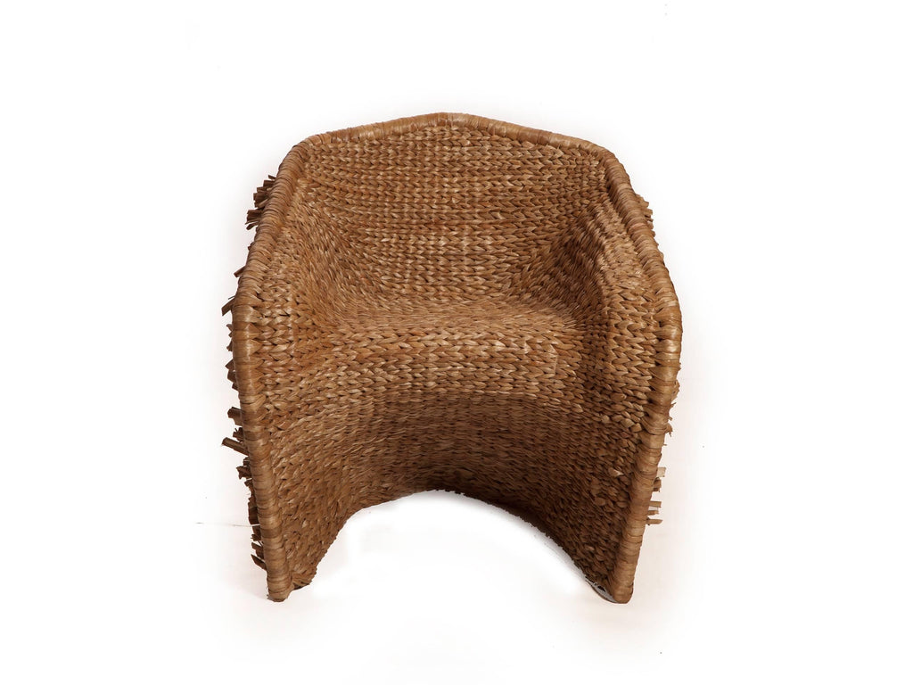 https://a.1stdibscdn.com/vidigal-brazilian-contemporary-hand-woven-natural-fiber-easychair-by-lattoog-for-sale-picture-2/archivesE/upload/f_34261/1522176218511/1stDibs_Poltrona_Vidigal_2__master.jpg