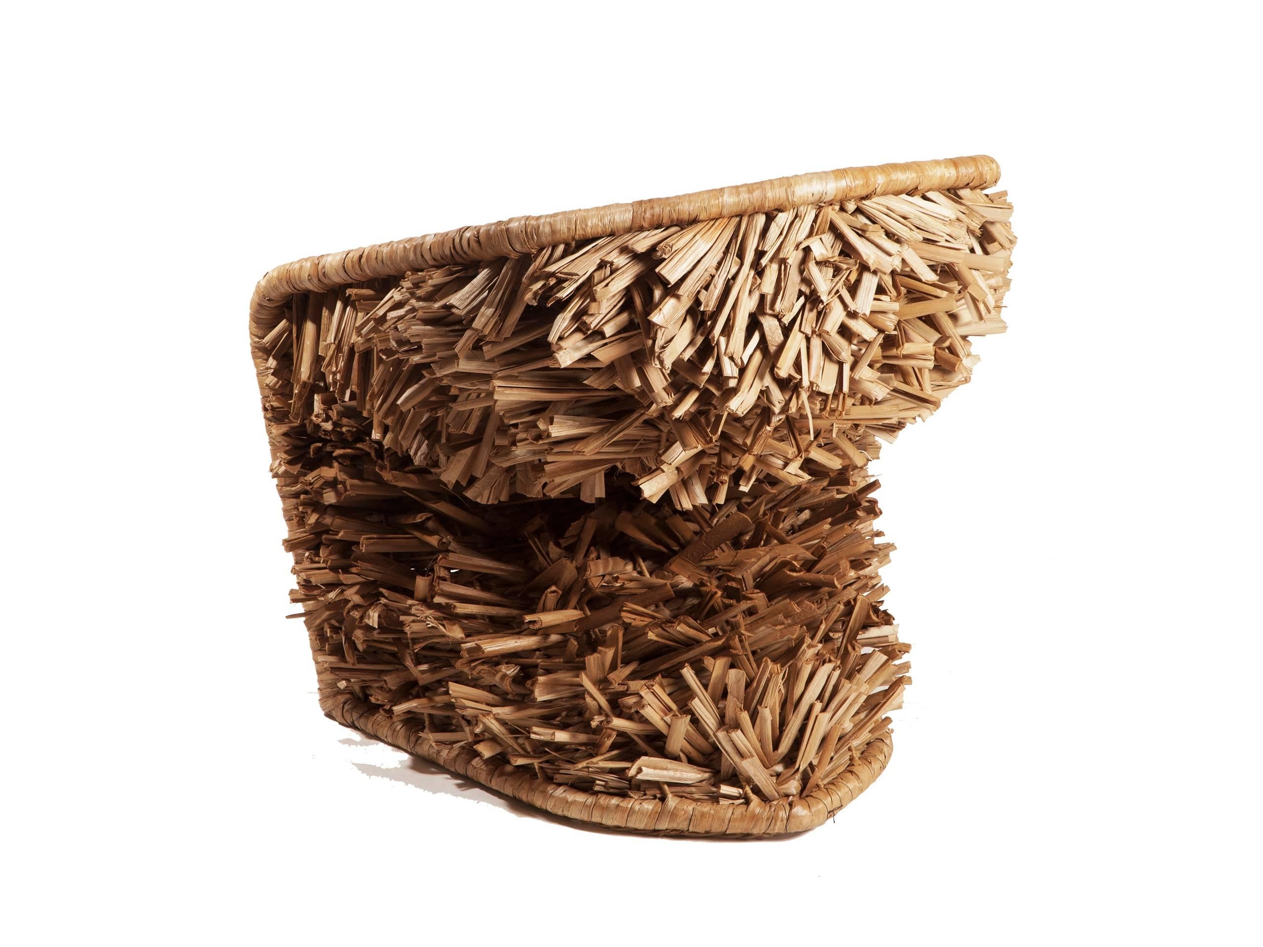 https://a.1stdibscdn.com/vidigal-brazilian-contemporary-hand-woven-natural-fiber-easychair-by-lattoog-for-sale-picture-3/archivesE/upload/f_34261/1522176224670/1stDibs_Poltrona_Vidigal_3__master.jpg