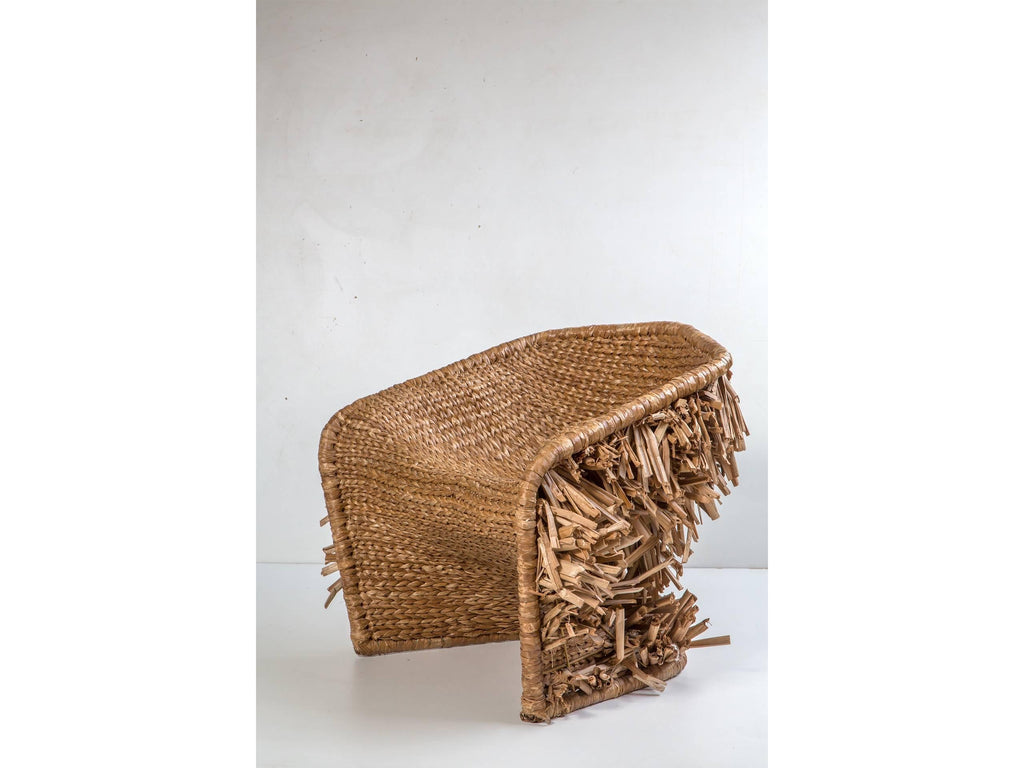 https://a.1stdibscdn.com/vidigal-brazilian-contemporary-hand-woven-natural-fiber-easychair-by-lattoog-for-sale-picture-5/archivesE/upload/f_34261/1522176235765/1stDibs_Poltrona_Vidigal_5__master.jpg