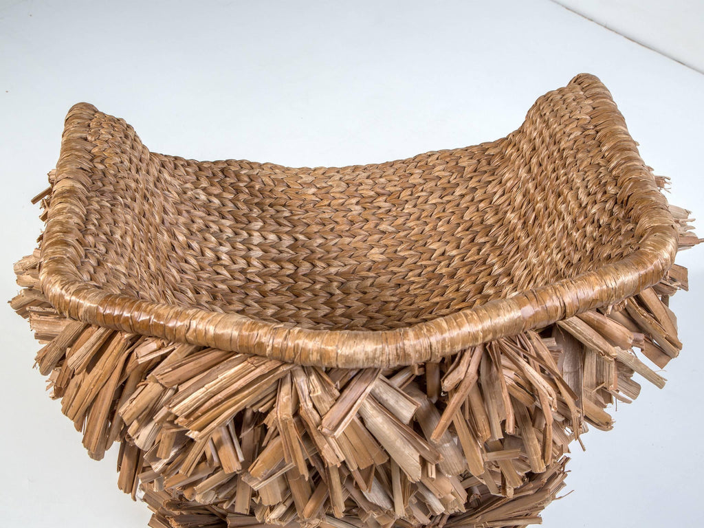 https://a.1stdibscdn.com/vidigal-brazilian-contemporary-hand-woven-natural-fiber-easychair-by-lattoog-for-sale-picture-7/archivesE/upload/f_34261/1522176253868/1stDibs_Poltrona_Vidigal_7__master.jpg