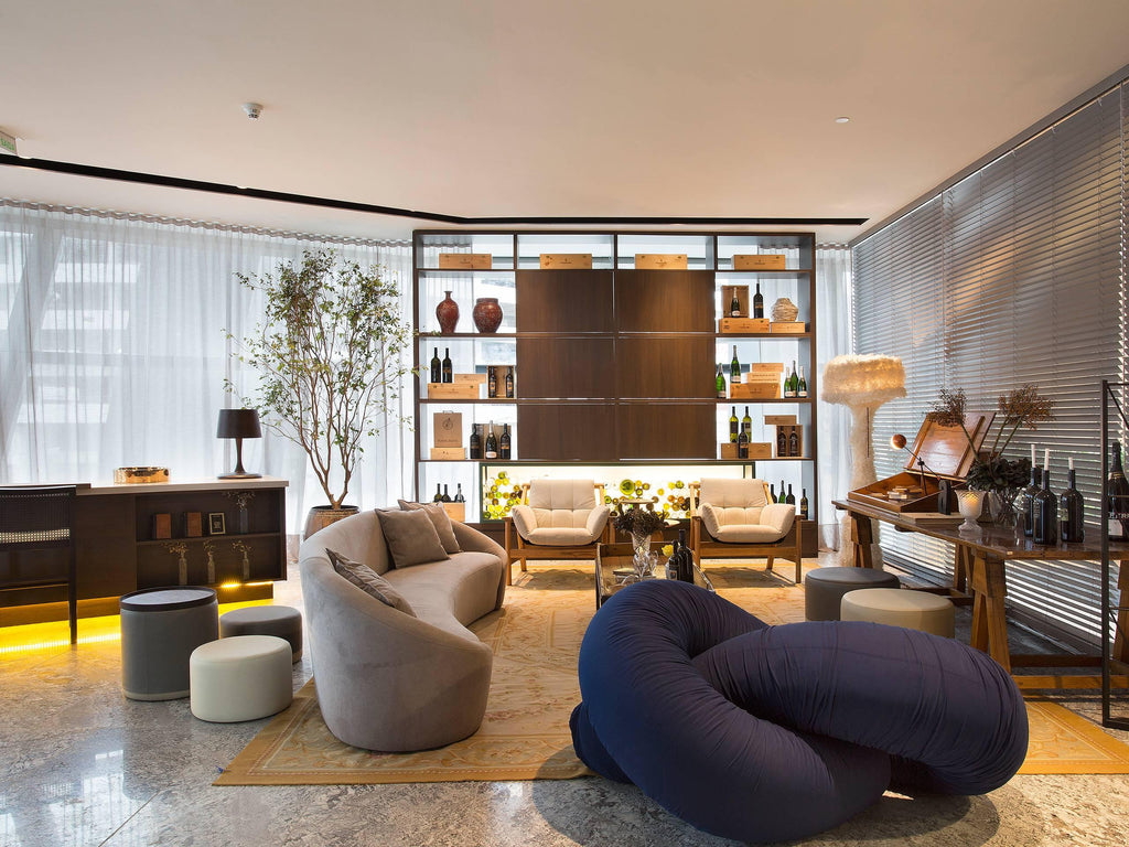 https://a.1stdibscdn.com/knot-brazilian-contemporary-foam-sofa-by-lattoog-for-sale-picture-4/archivesE/upload/f_34261/1522347262510/1stDibs_Sof_Knot_3_master.jpg