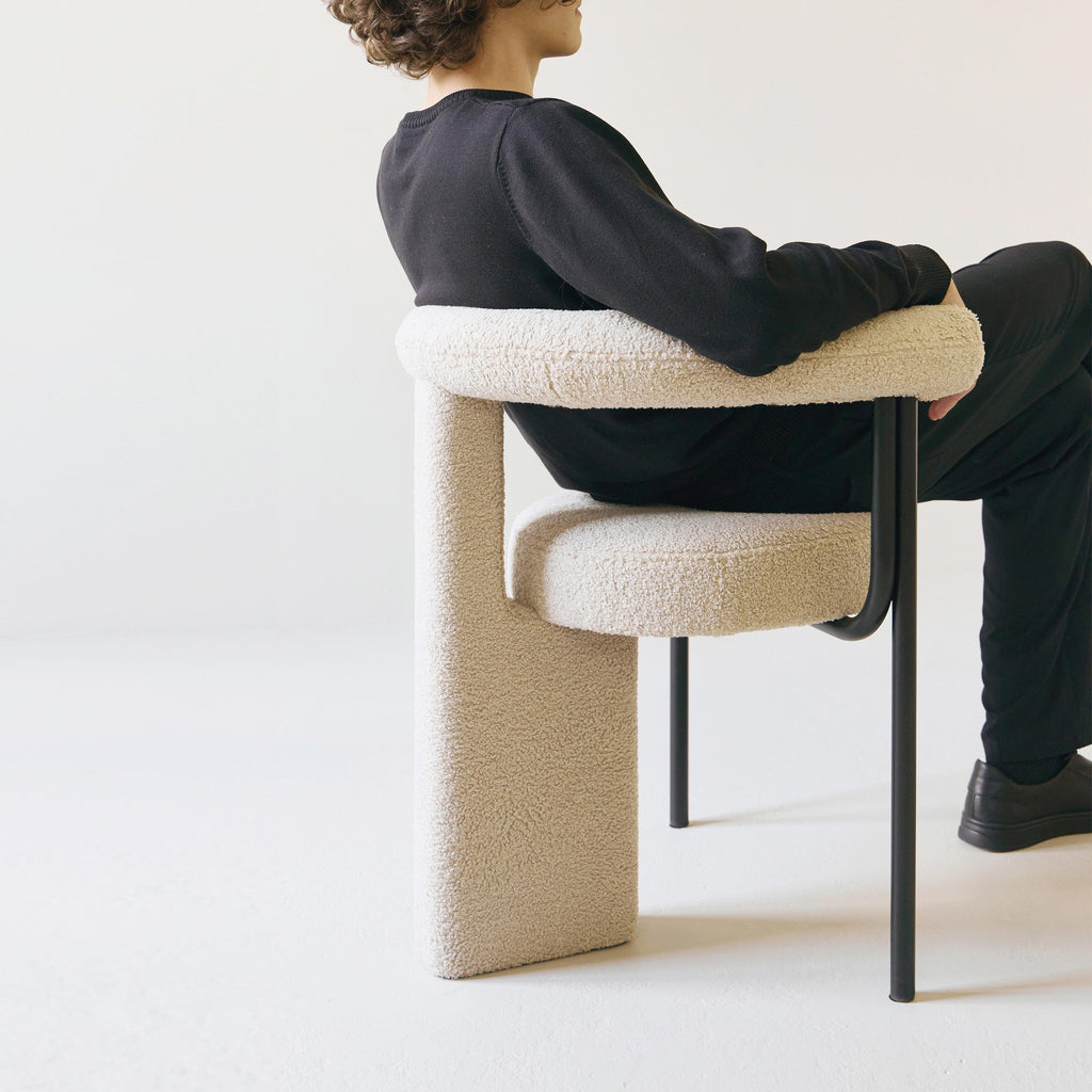 https://a.1stdibscdn.com/balance-chair-in-teddy-fabric-for-sale-picture-12/f_63402/f_383193521738165767325/1stdibs_woo_Balance_7_master.jpg
