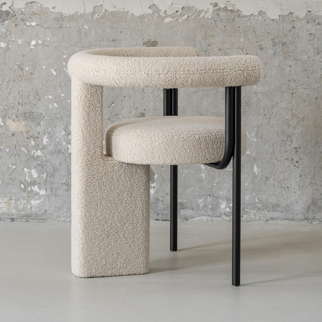 https://a.1stdibscdn.com/balance-chair-in-teddy-fabric-for-sale-picture-13/f_63402/f_383193521738165766694/1stdibs_woo_Balance_8_master.jpg