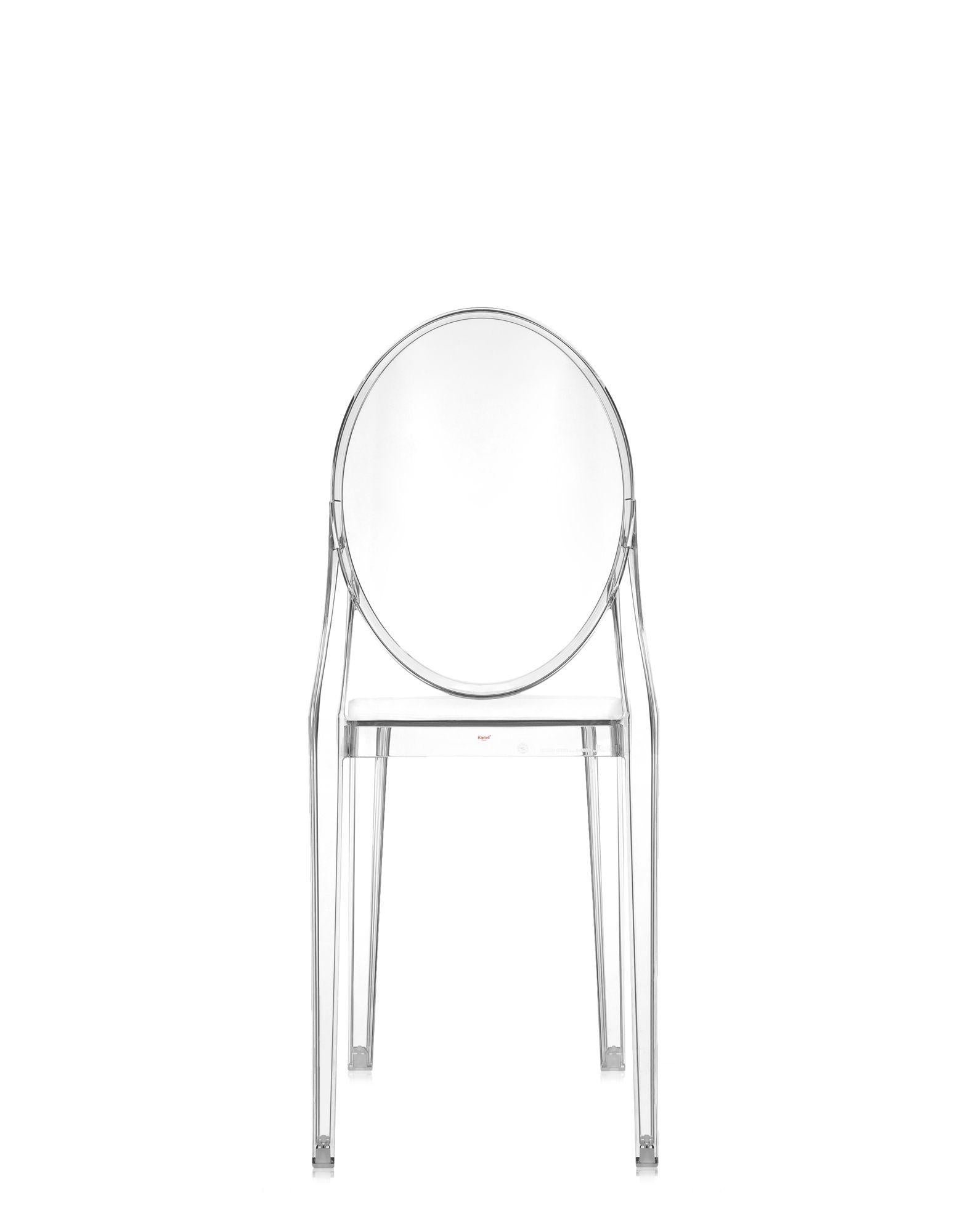 https://a.1stdibscdn.com/set-of-2-kartell-victoria-ghost-chairs-in-crystal-by-philippe-starck-for-sale-picture-4/14066033/f_145779311557433383534/20000114xj_14_e_master.jpg