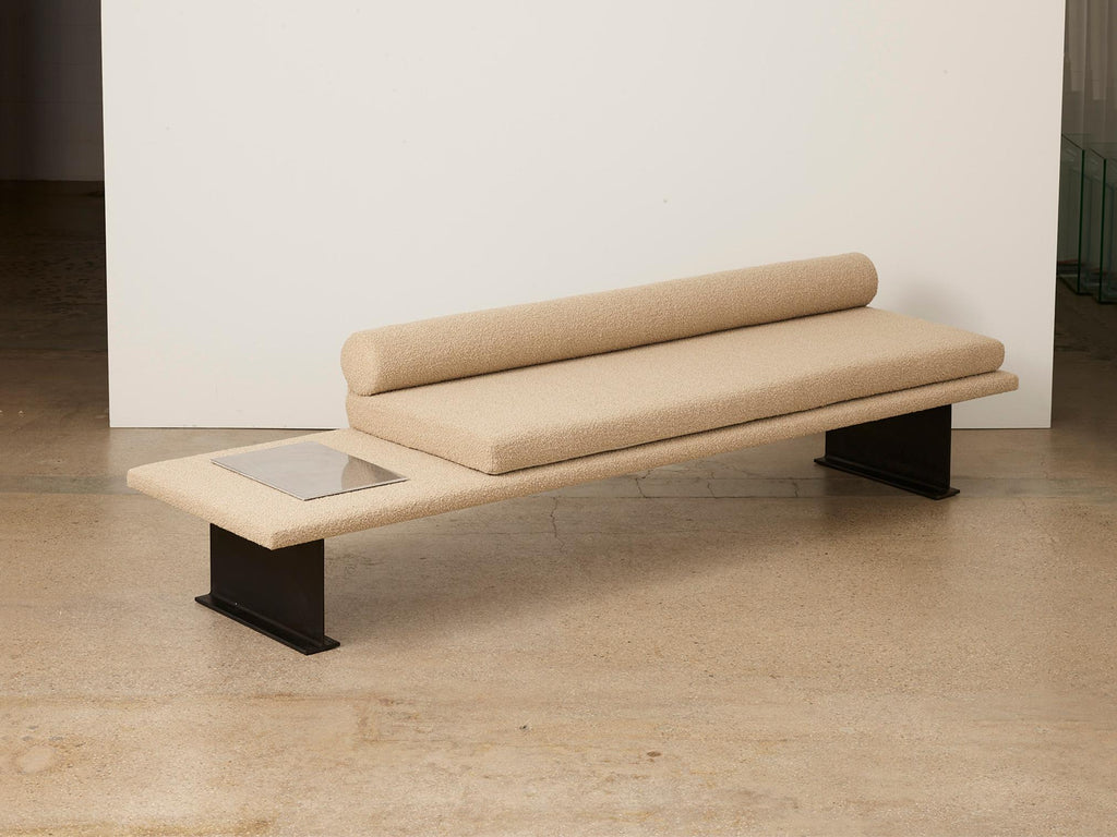 https://a.1stdibscdn.com/trave-sofa-by-umberto-bellardi-ricci-for-sale-picture-11/f_12192/f_327450821676296624742/20010621_UBR_0406_master.jpg