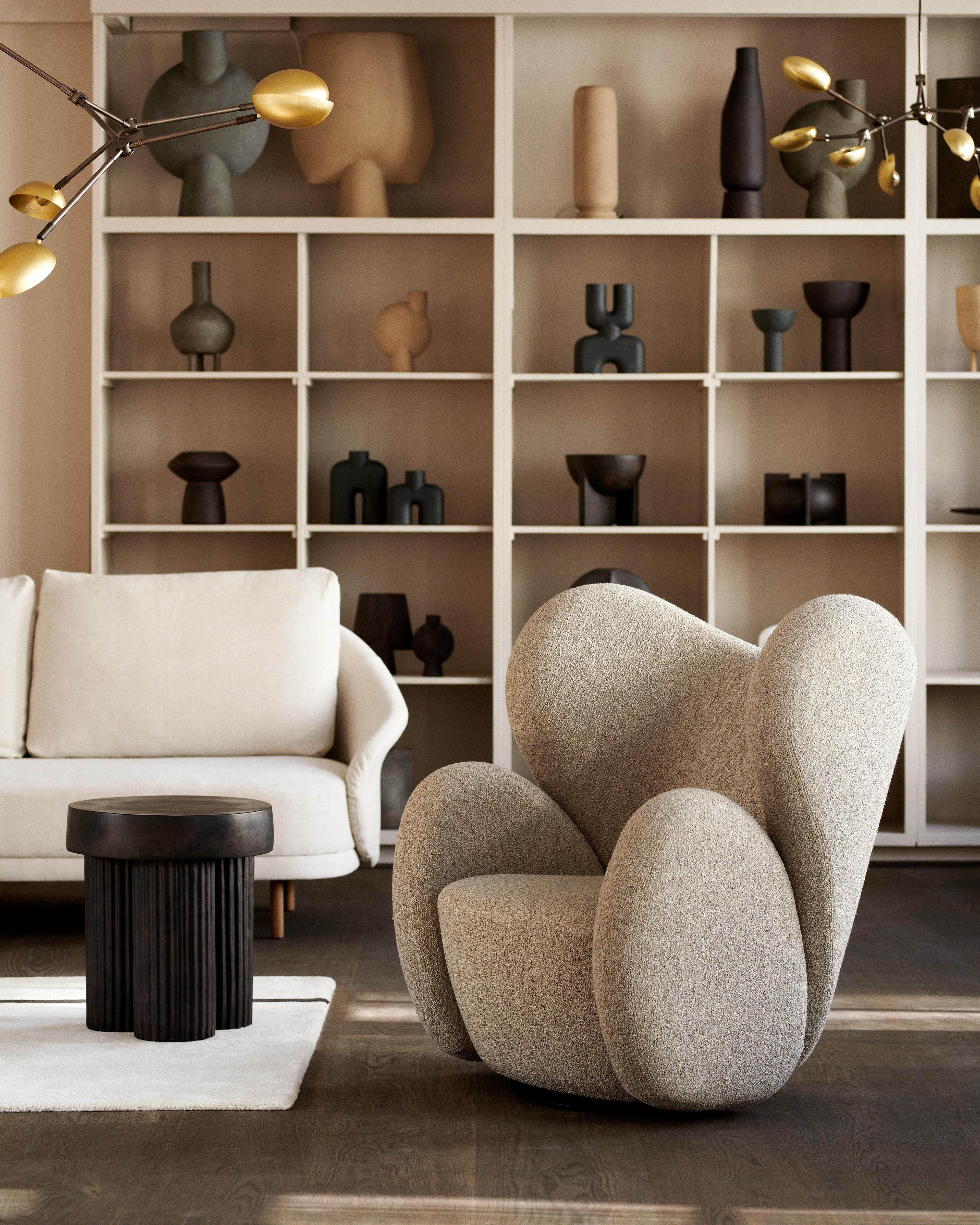 https://a.1stdibscdn.com/big-big-chair-armchair-in-sheepskin-by-norr11-for-sale-picture-5/f_31233/f_284131821651054376228/200916_NORR112260_master.jpg