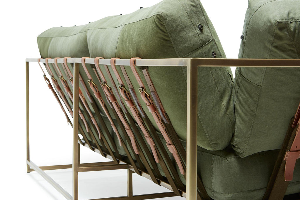 https://a.1stdibscdn.com/vintage-military-canvas-and-antique-brass-two-seat-sofa-for-sale-picture-4/f_24923/f_121475911537822022742/2018_09_17_Stephen_Kenn_10050_web_master.jpg