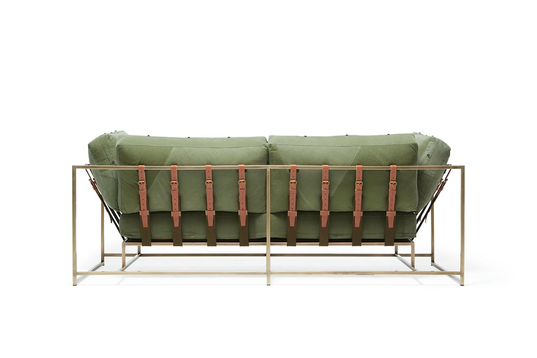 https://a.1stdibscdn.com/vintage-military-canvas-and-antique-brass-two-seat-sofa-for-sale-picture-3/f_24923/f_121475911537822024304/2018_09_17_Stephen_Kenn_10054_web_master.jpg