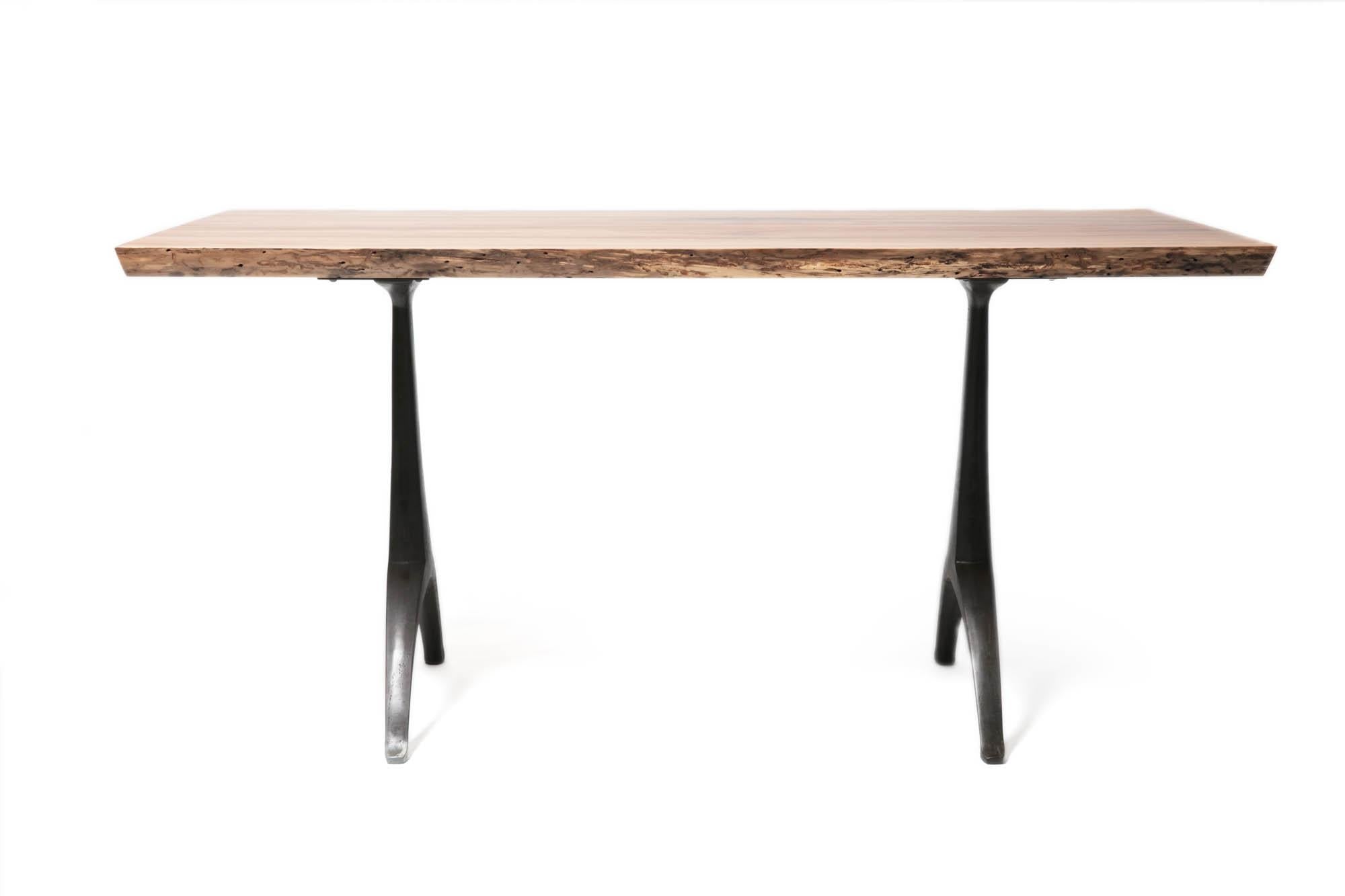 https://a.1stdibscdn.com/live-edge-dining-table-on-legacy-wishbone-base-for-sale-picture-6/f_43982/f_175175811578584292157/2018_21_5DS_0065_master.jpg