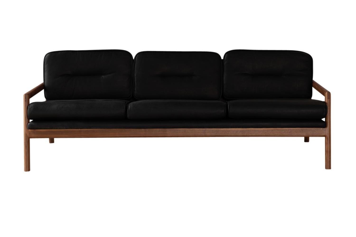https://a.1stdibscdn.com/hand-crafted-walnut-moresby-sofa-with-custom-linen-or-leather-upholstery-for-sale-picture-2/f_24193/1578806241085/20190725_chris_earl_0037_master.jpg