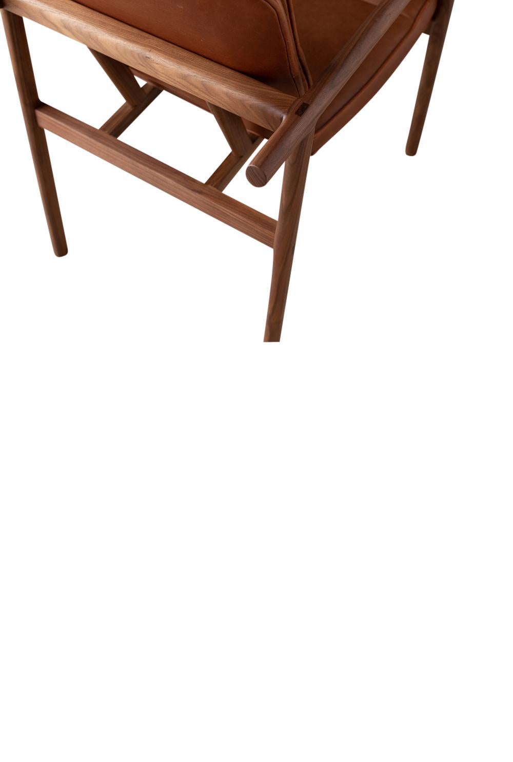 https://a.1stdibscdn.com/earl-hand-crafted-walnut-custom-upholstered-moresby-captain-chair-for-sale-picture-5/f_24193/f_235182221619315639584/20191023_earl2_0185_master.jpg