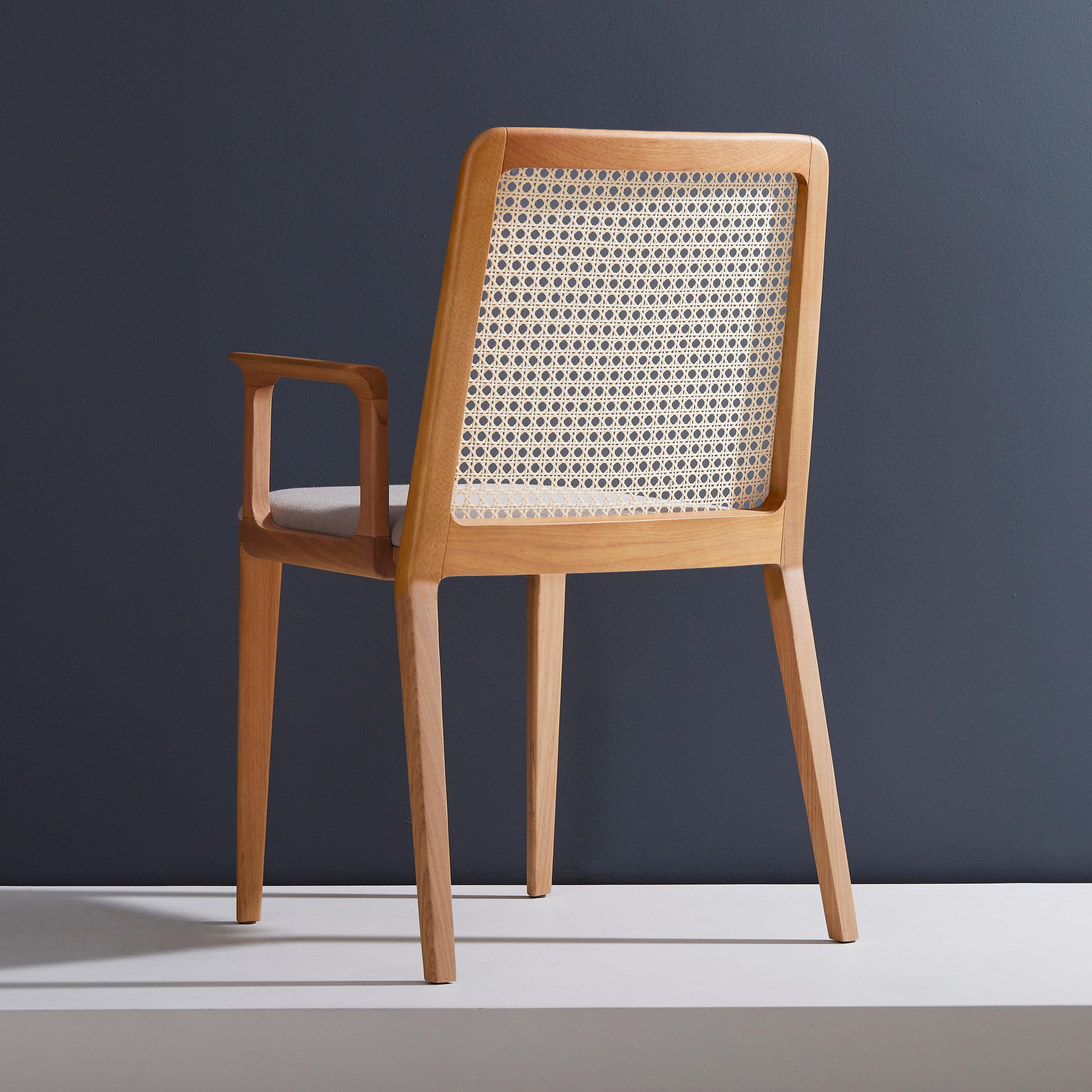 https://a.1stdibscdn.com/minimal-style-solid-wood-chair-textile-seating-caning-backboard-with-arms-for-sale-picture-3/f_35593/f_151227511560777038629/2019_05_30_Emporio_DanielSimonini_0110bk_master.jpg