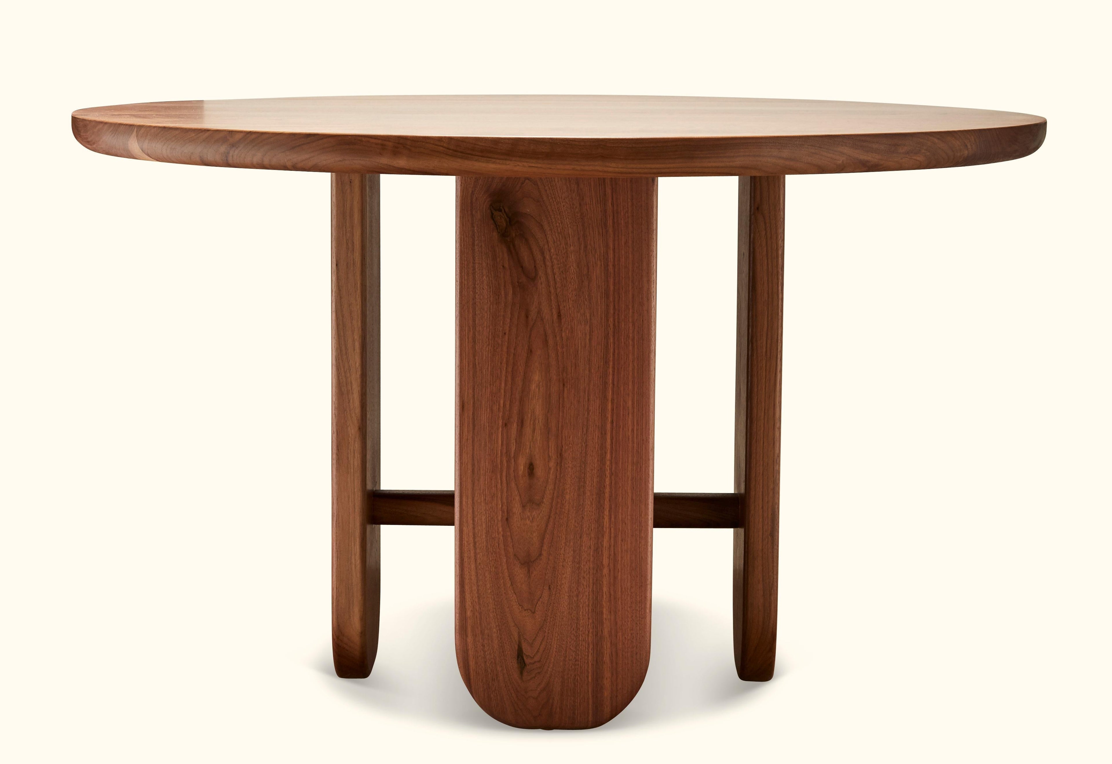 https://a.1stdibscdn.com/walnut-rainier-dining-table-by-brian-paquette-for-lawson-fenning-for-sale-picture-4/f_8060/f_324644021674867127493/2020_02_27_LAWSON_FENNING_0204_master.jpg