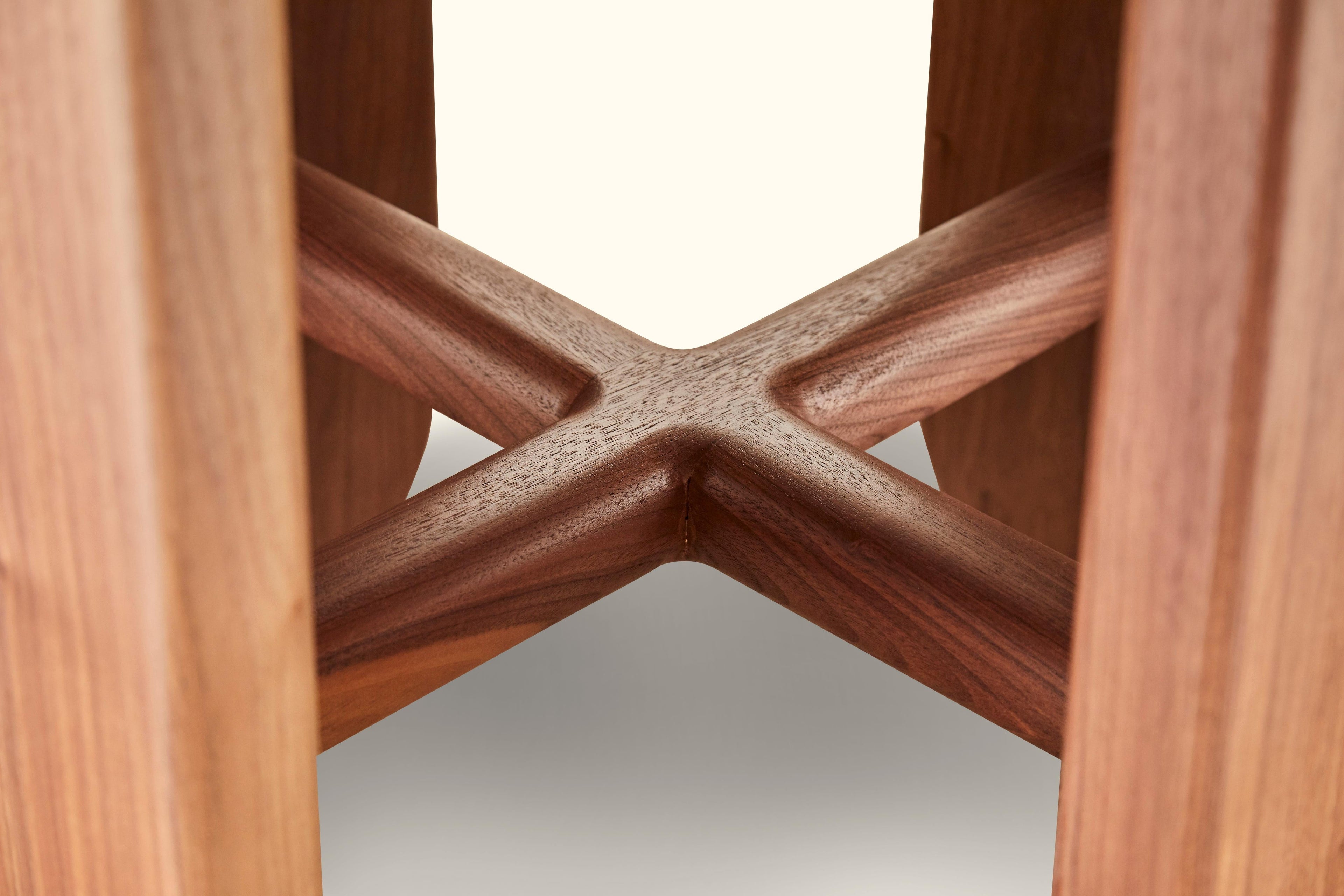 https://a.1stdibscdn.com/walnut-rainier-dining-table-by-brian-paquette-for-lawson-fenning-for-sale-picture-6/f_8060/f_324644021674867128996/2020_02_27_LAWSON_FENNING_0209_master.jpg