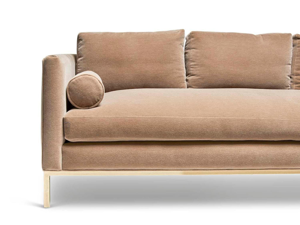 https://a.1stdibscdn.com/mohair-curved-back-sofa-by-lawson-fenning-for-sale-picture-2/f_8060/f_378094721704499963602/2020_08_10_LAWSON_FENNING_0128_master.jpg