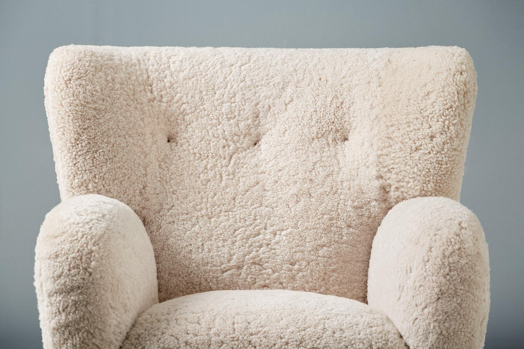 https://a.1stdibscdn.com/custom-made-karu-armchair-for-sale-picture-3/f_13332/f_251539921630592286506/20210506_DagmarLondon_Batch_590841_r1_srgb_master.jpg