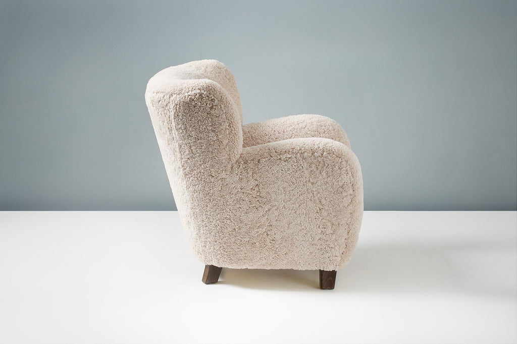 https://a.1stdibscdn.com/custom-made-karu-armchair-for-sale-picture-5/f_13332/f_251539921630592287976/20210506_DagmarLondon_Batch_590847_r1_srgb_master.jpg