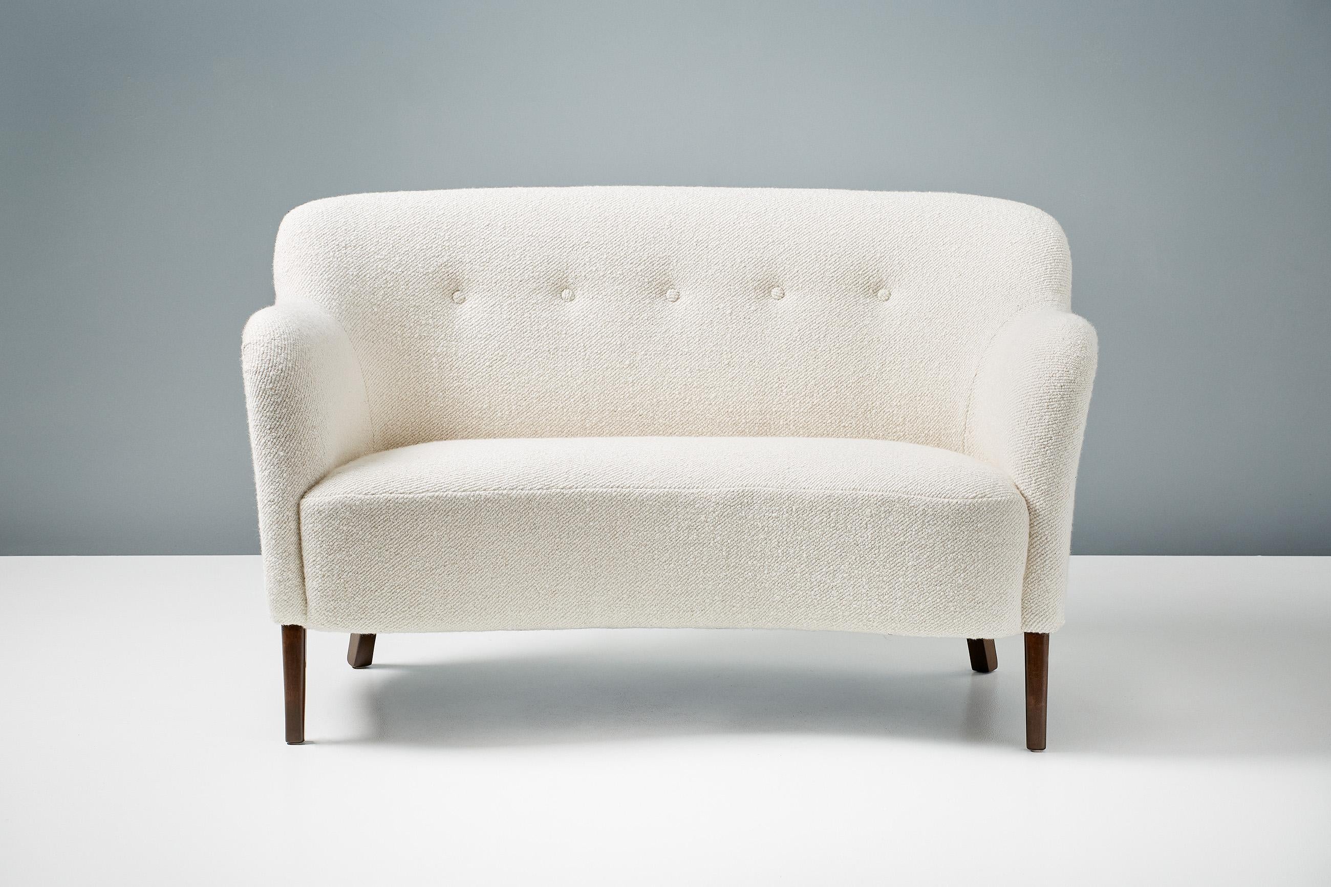https://a.1stdibscdn.com/custom-made-love-seat-sofa-by-alfred-kristensen-available-in-com-for-sale-picture-2/f_67442/f_389204921710890769705/20210903_DagmarLondon_Batch_063_094_r1_srgb_master.jpg