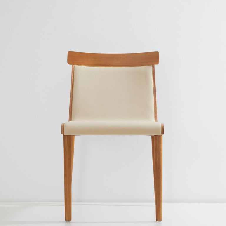 https://a.1stdibscdn.com/contemporary-chair-in-solid-wood-upholstered-in-leather-or-textiles-with-arms-for-sale-picture-11/f_35593/f_245291721626355932737/2021_07_01_DanielSimonini_105_master.jpg?width=768