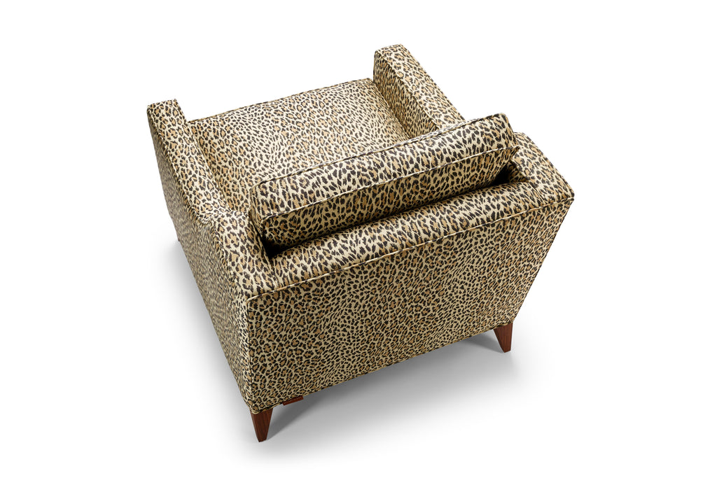 https://a.1stdibscdn.com/contemporary-reposer-arm-chair-in-house-of-hackney-jacquard-and-walnut-legs-for-sale-picture-3/f_27813/f_437094221739984989895/2021_11_16_StuartScott_reposer_wildcard10525_FIN_master.jpg