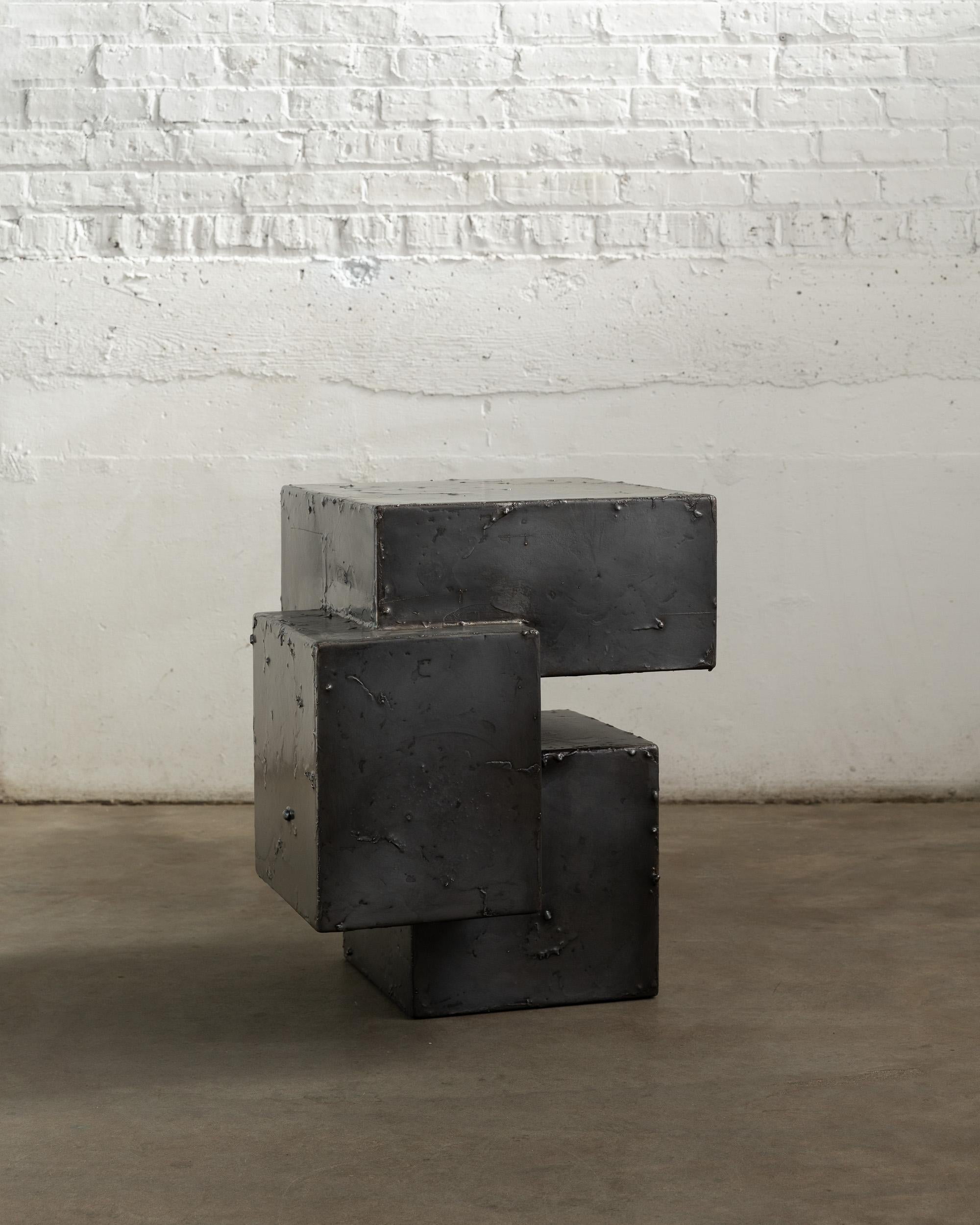https://a.1stdibscdn.com/pewter-side-table-made-from-pewter-on-steel-for-sale-picture-4/f_26203/f_317230121670962872102/20220929_Gentner_0508_master.jpg