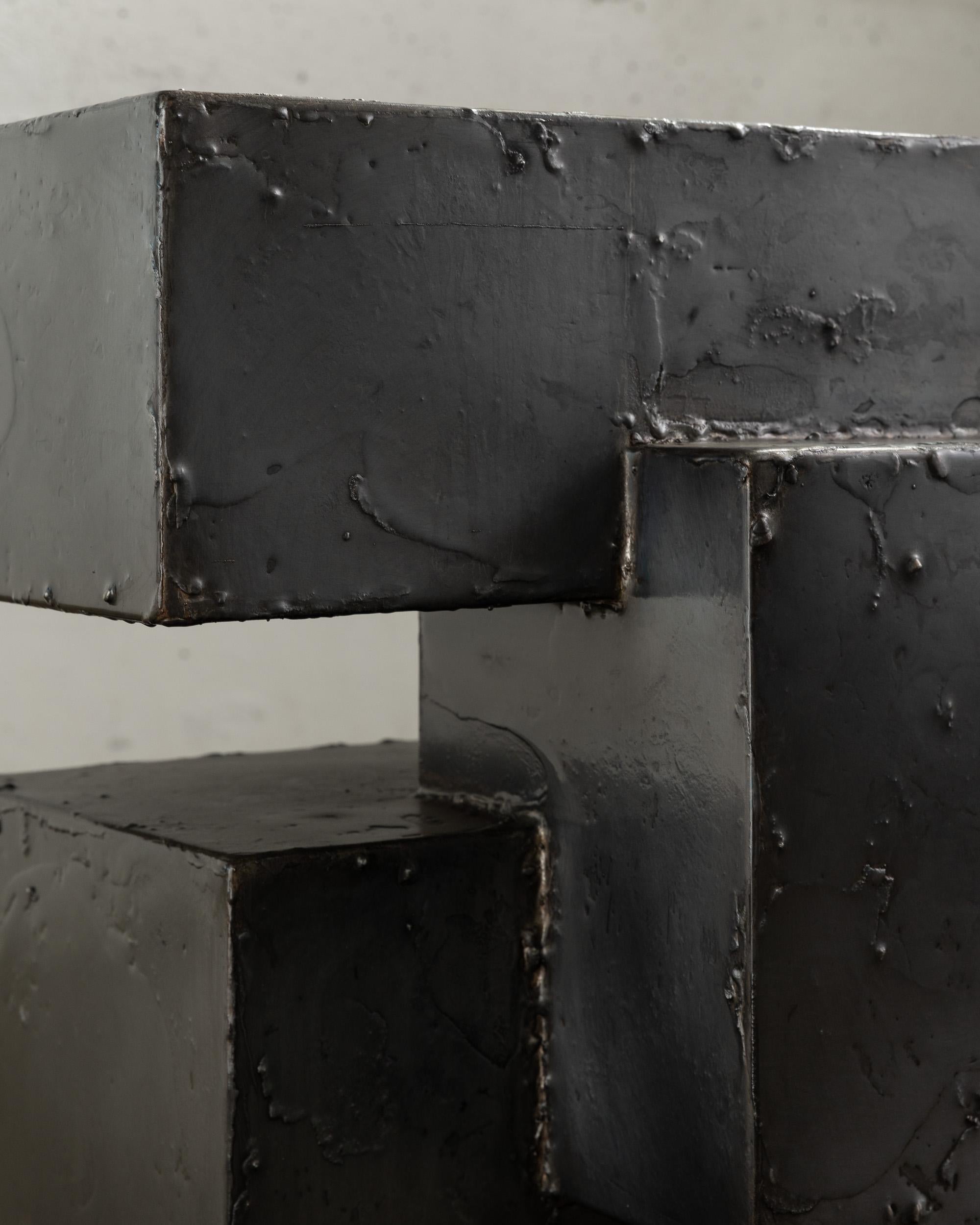 https://a.1stdibscdn.com/pewter-side-table-made-from-pewter-on-steel-for-sale-picture-7/f_26203/f_317230121670962871920/20220929_Gentner_0516_master.jpg