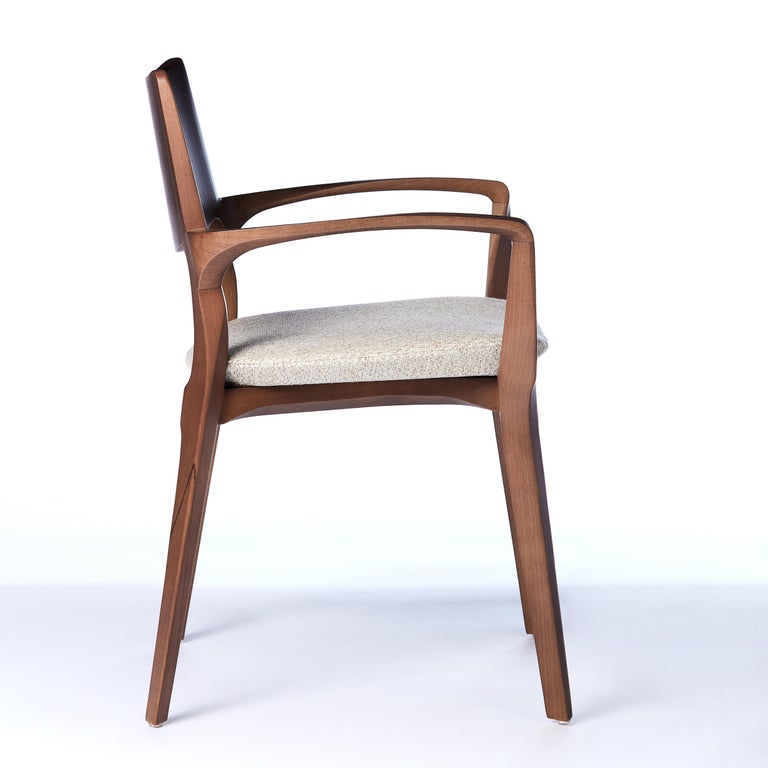 https://a.1stdibscdn.com/post-modern-style-aurora-chair-in-walnut-finish-with-wooden-back-and-textile-for-sale-picture-3/f_35593/f_299055721659980328326/2022_05_27_Emporio_Cadeiras_19820_master.jpg?width=768