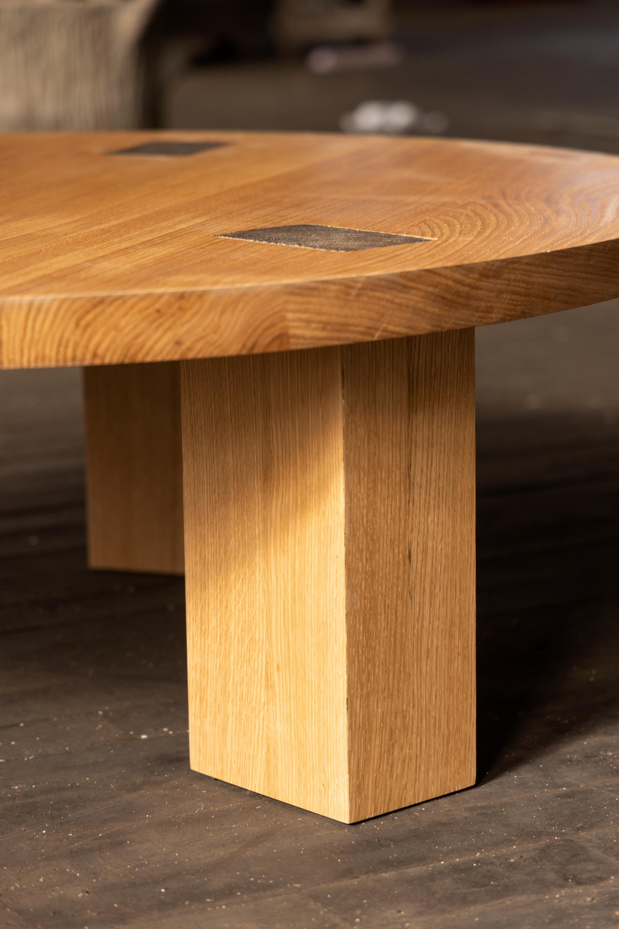 https://a.1stdibscdn.com/round-wood-and-bronze-table-in-white-oak-winston-coffee-table-by-alabama-sawye-for-sale-picture-7/f_43982/f_271864821643753349426/2022_05_R6_0387_3000px_master.jpg