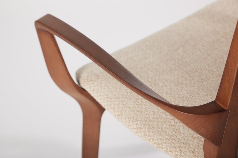 https://a.1stdibscdn.com/post-modern-style-aurora-chair-in-walnut-finish-with-wooden-back-and-textile-for-sale-picture-6/f_35593/f_299055721659984764115/2022_06_09_Daniel_Simonini20235_master.jpg?width=768