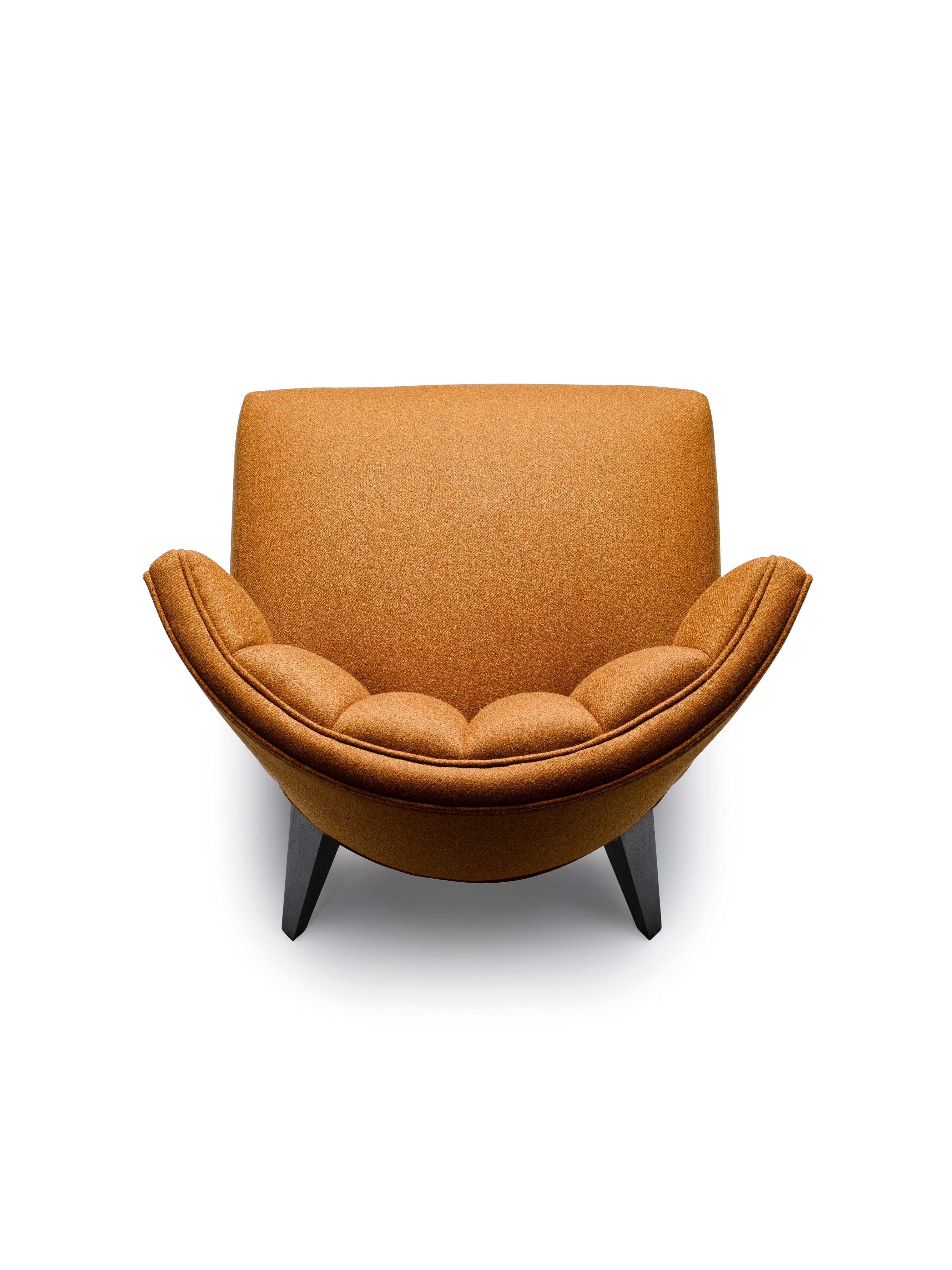 https://a.1stdibscdn.com/contemporary-isabella-dining-chair-in-melton-wool-with-solid-walnut-legs-for-sale-picture-3/f_27813/f_235746021652429535617/2022_1_10_IsabellaDiningChair15852_1_FIN_02_master.jpg