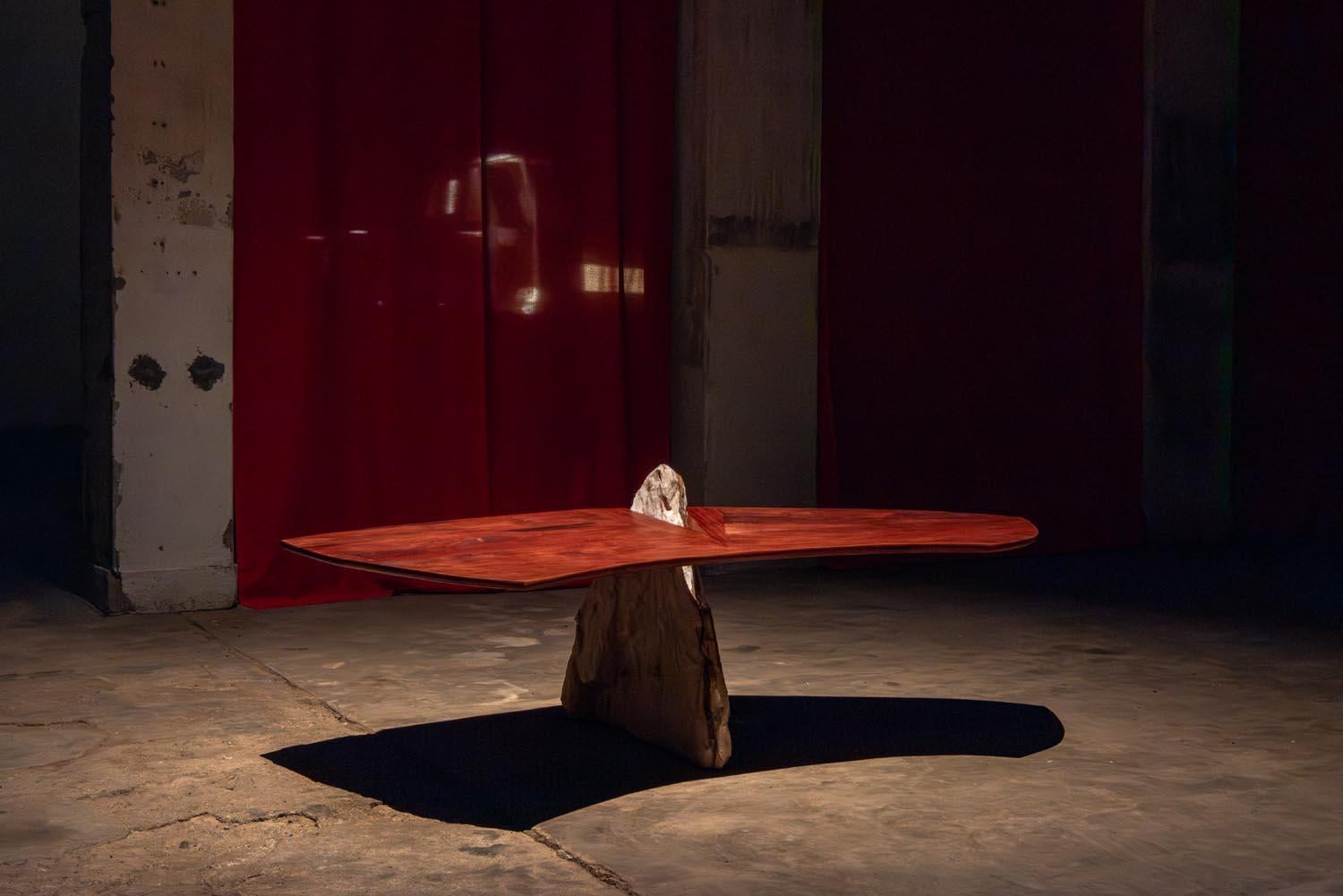 https://a.1stdibscdn.com/contemporary-estremoz-pink-veined-bubinga-wood-pestele-table-by-mircea-anghel-for-sale-picture-2/f_70152/f_396174221715148409364/20230704_EXPOSICAO_NOITE_LOW_00007_master.jpg