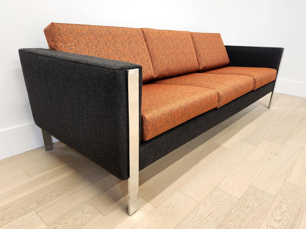 https://a.1stdibscdn.com/3-seater-modern-sofa-for-sale-picture-9/f_8031/f_317277121698856449746/20231031_143051_master.jpg