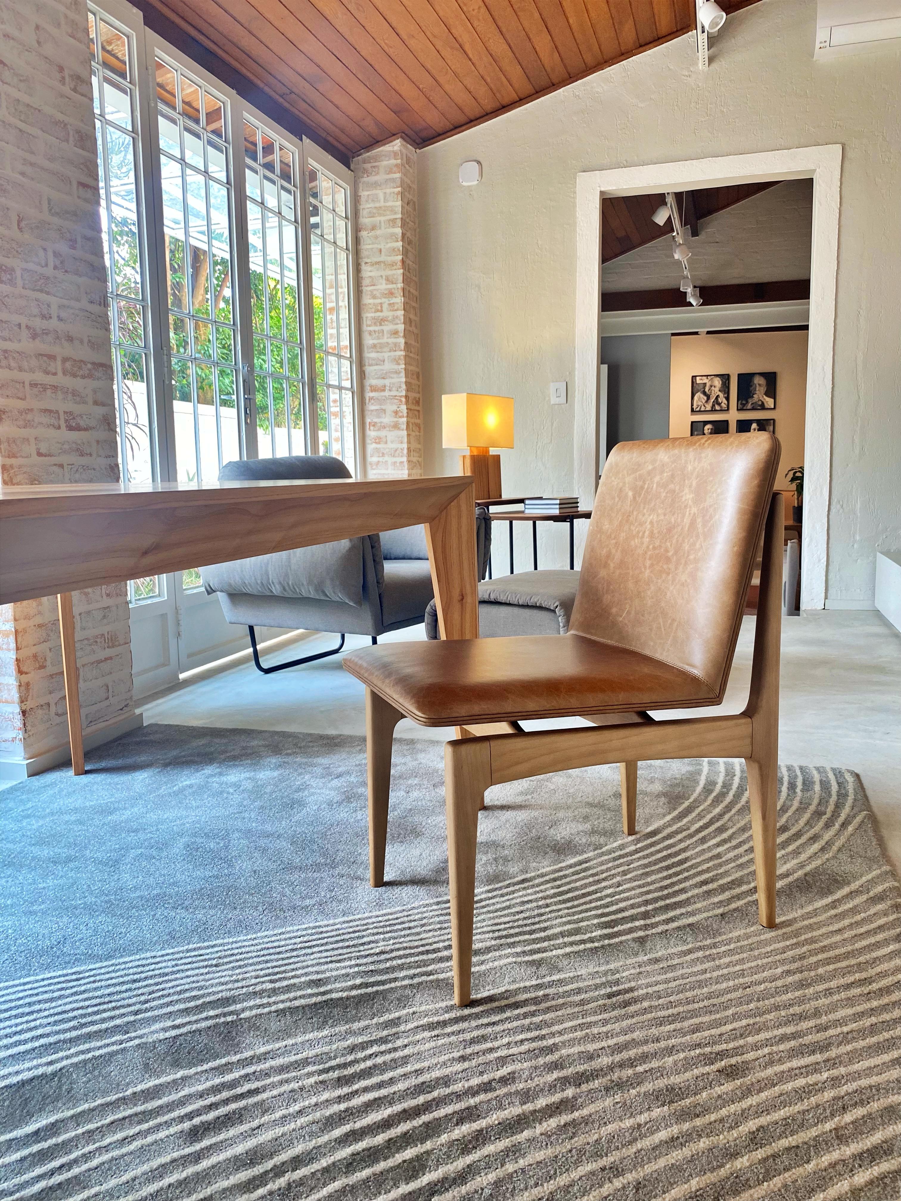 https://a.1stdibscdn.com/oscar-minimalist-chair-in-solid-jequitiba-wood-and-handwoven-for-sale-picture-3/f_33041/f_125323611698772859211/20231031_154458751_iOS_master.jpg
