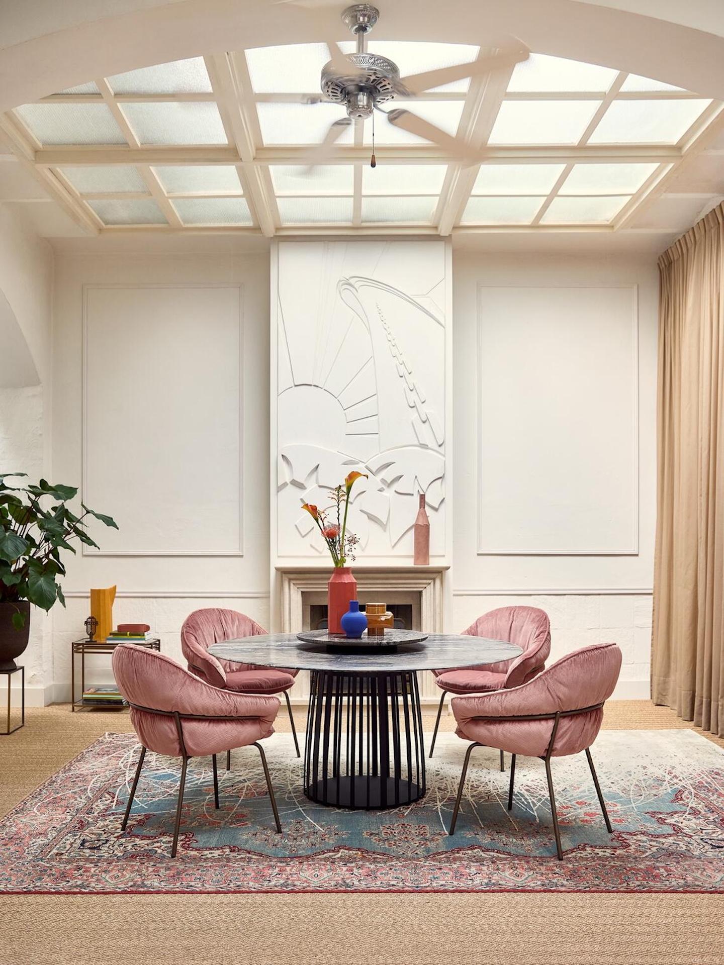 https://a.1stdibscdn.com/customizable-freifrau-marie-armchair-by-hoffmann-kahleyss-design-for-sale-picture-3/f_44652/f_464118521756147070657/2023_FF_altes_postamt_marie_riga_setting_2_96dpi_2x_master.jpg